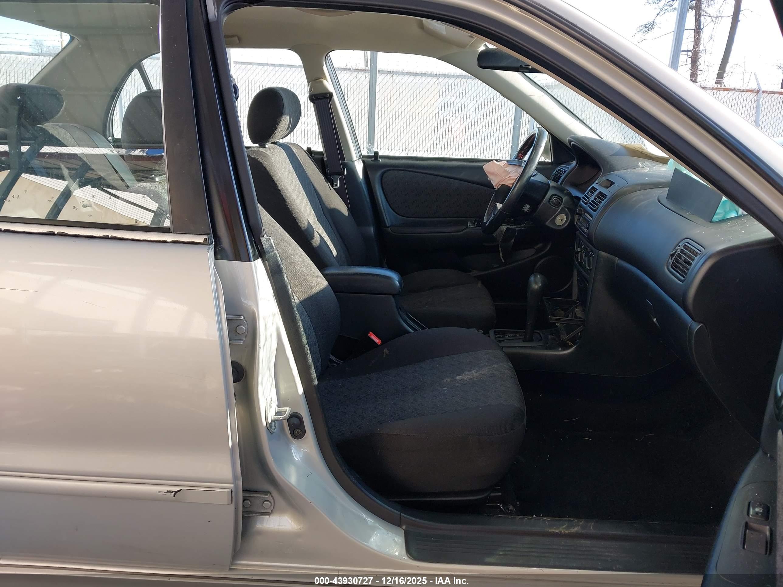 TOYOTA COROLLA image 5