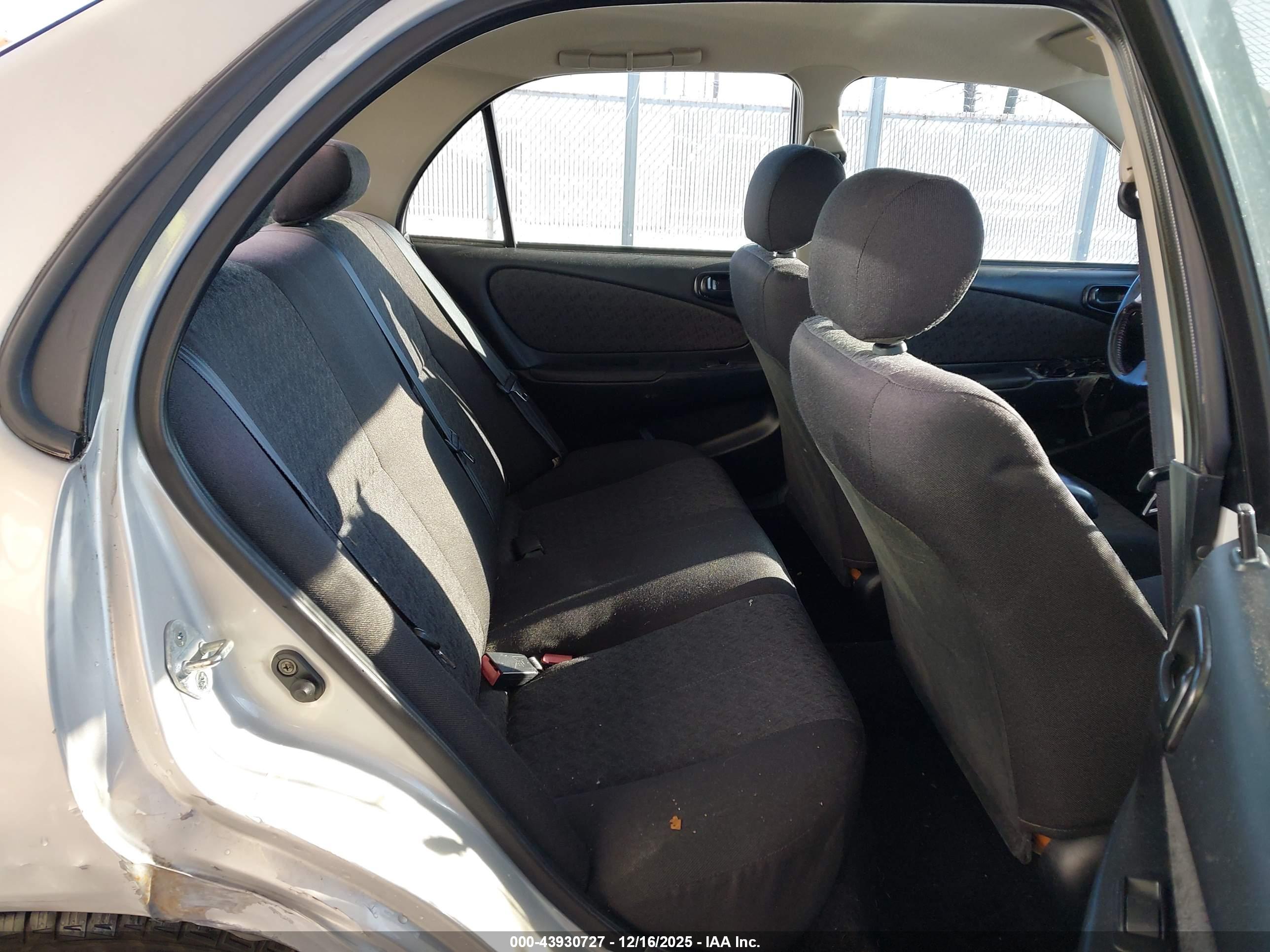 TOYOTA COROLLA image 8