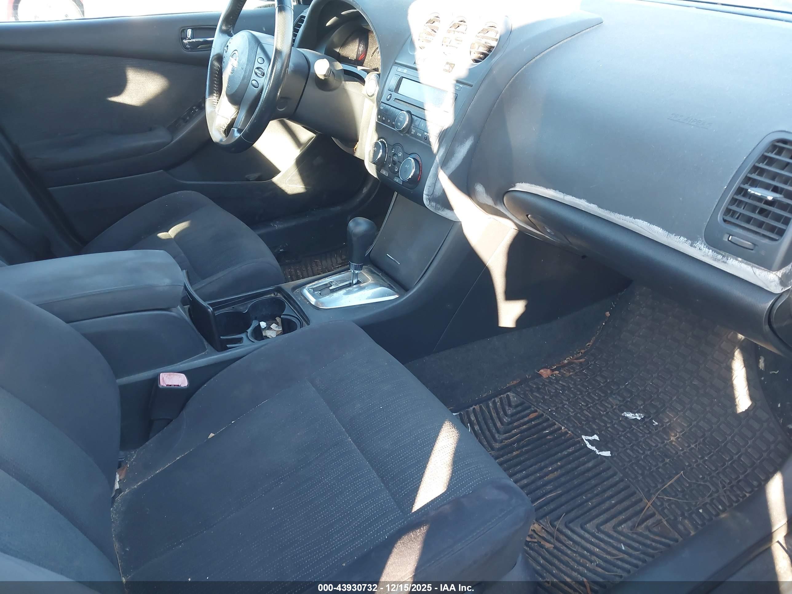 NISSAN ALTIMA image 5