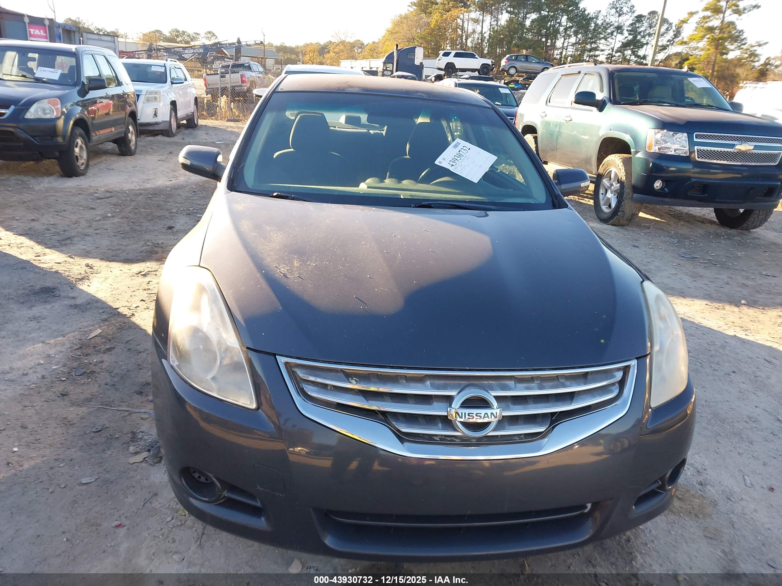 NISSAN ALTIMA image 6