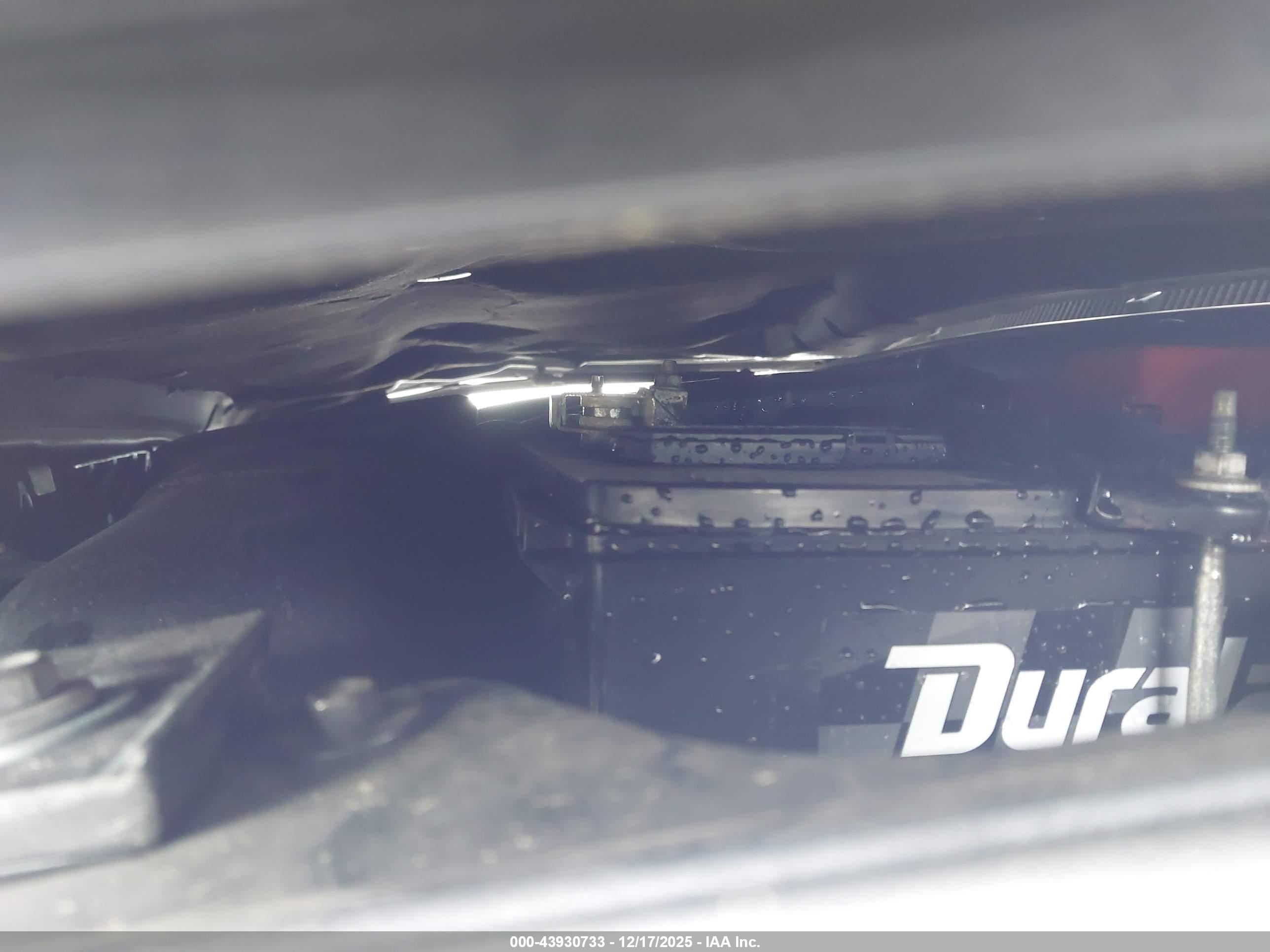 FORD TAURUS image 10