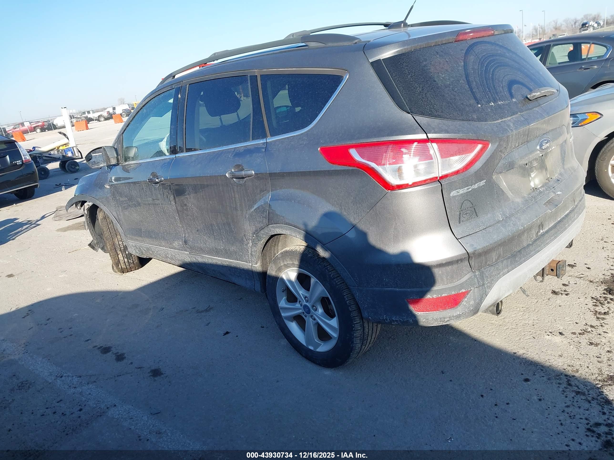 FORD ESCAPE image 3