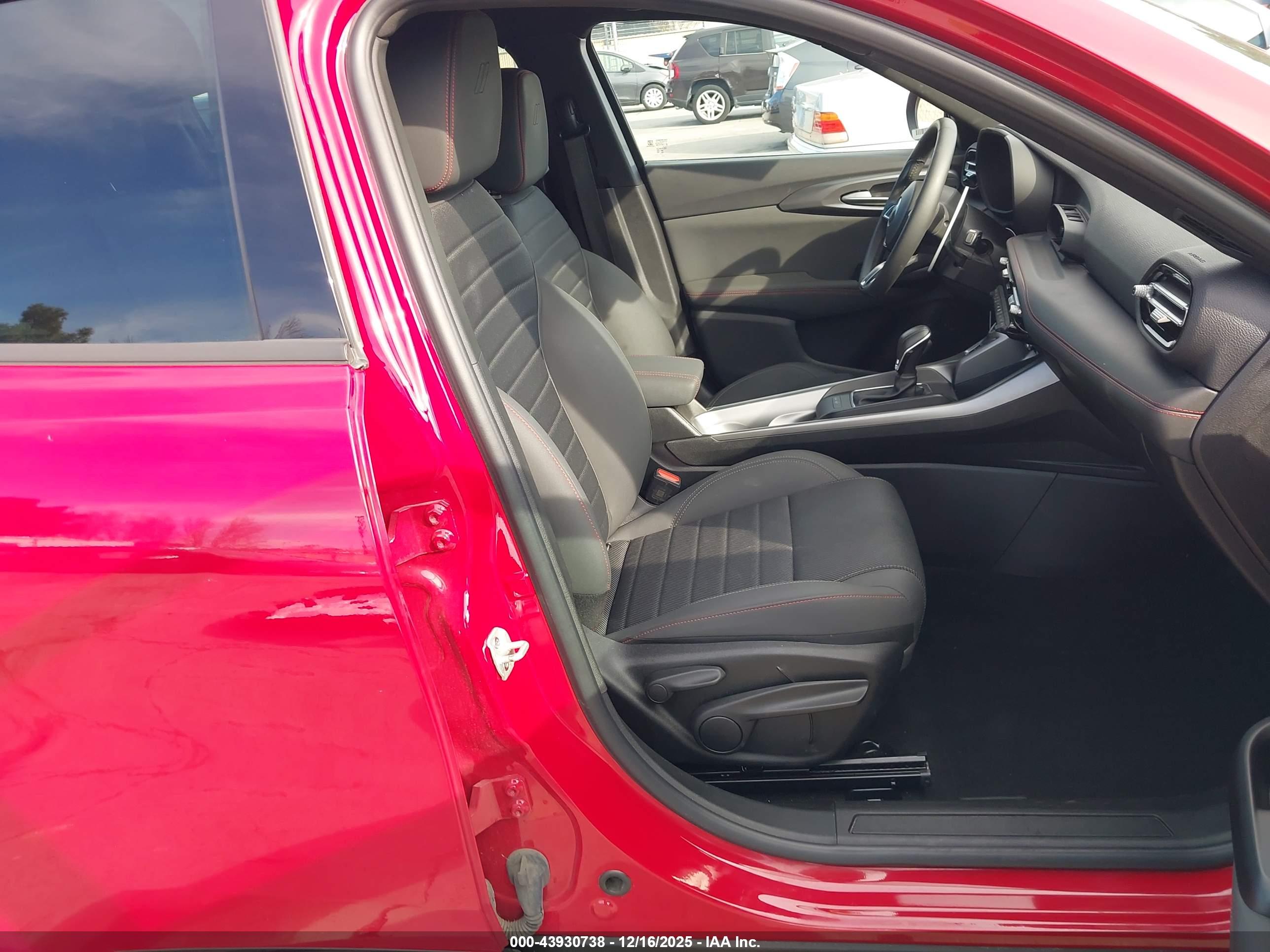 DODGE HORNET image 5