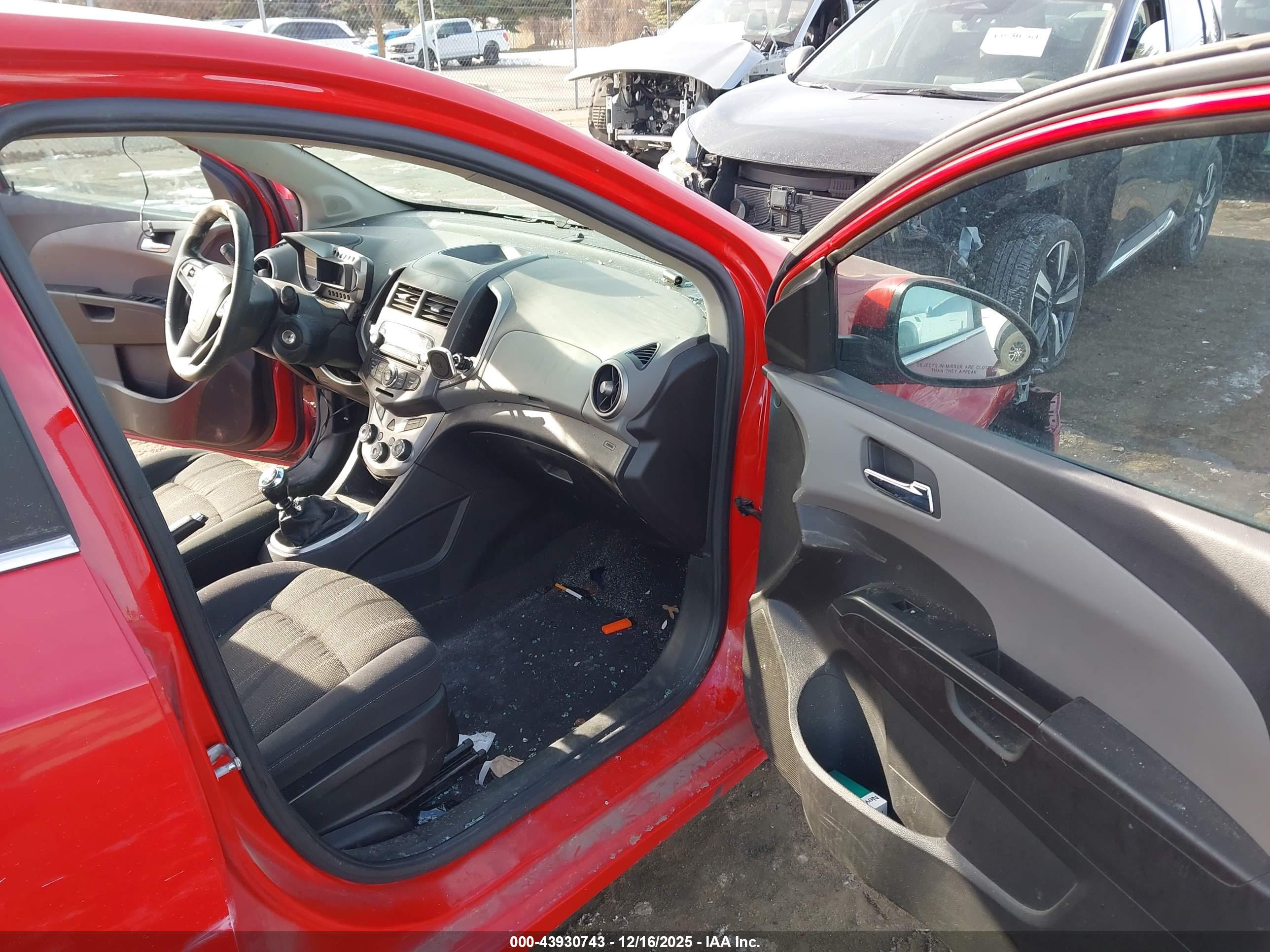 CHEVROLET SONIC image 5