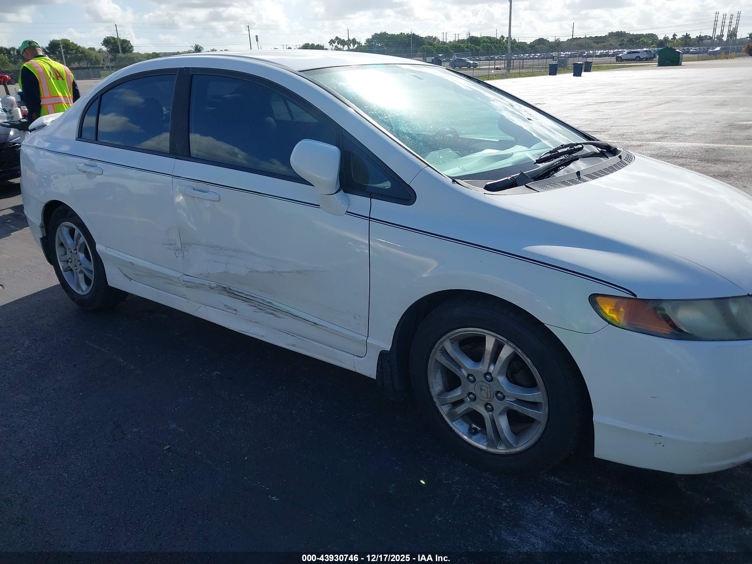 HONDA CIVIC image 6