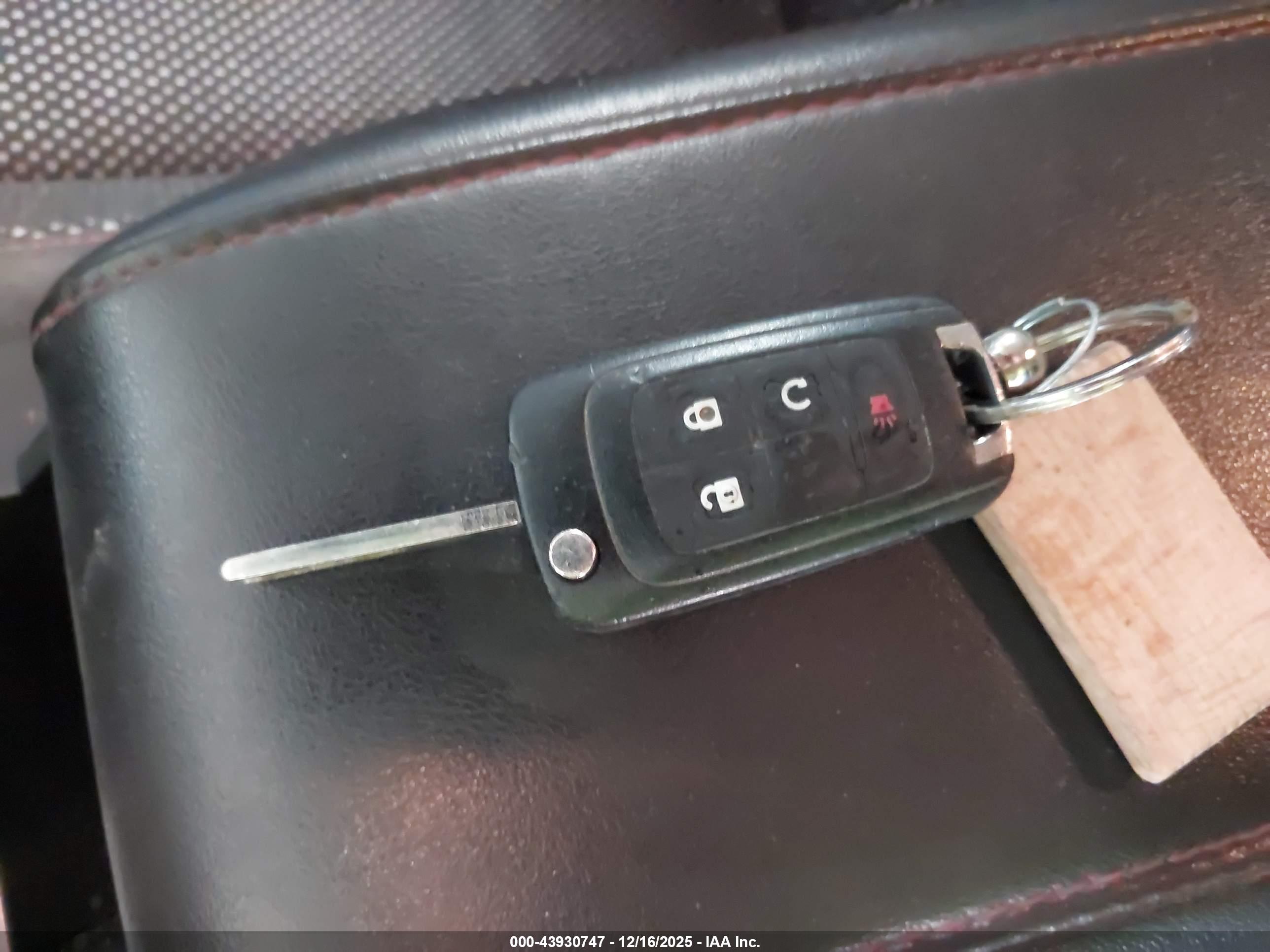 CHEVROLET EQUINOX image 11