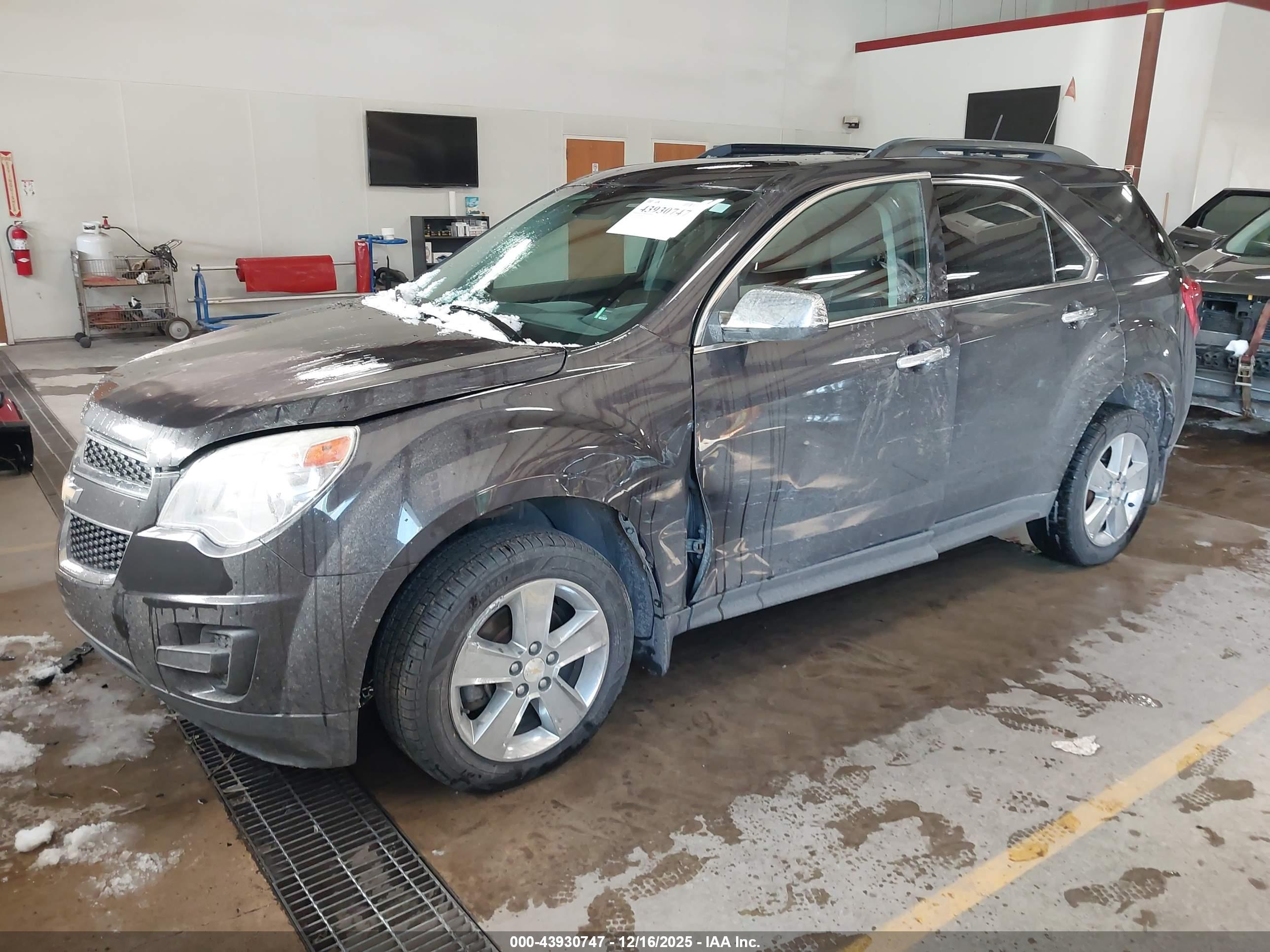 CHEVROLET EQUINOX image 2