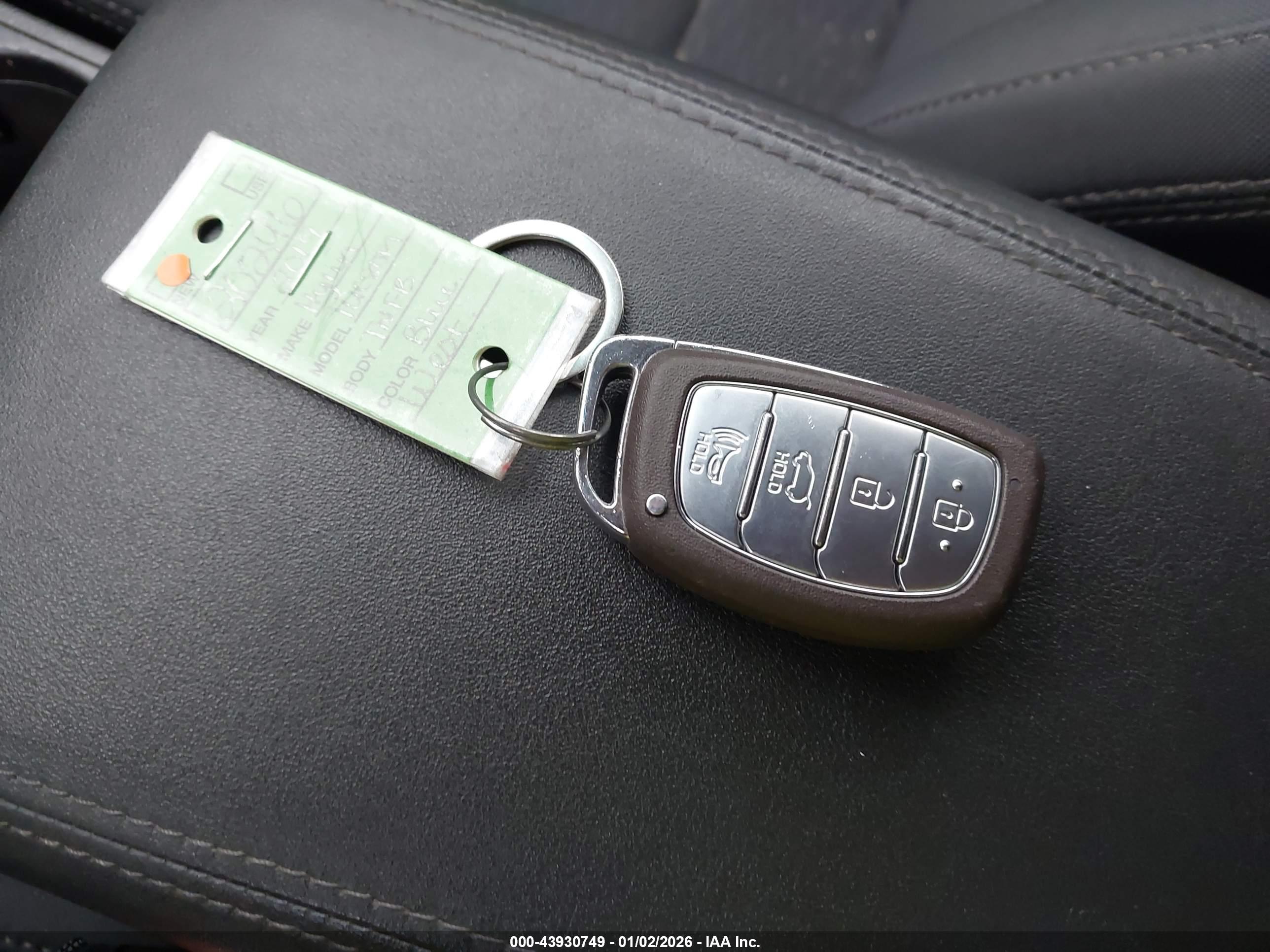 HYUNDAI TUCSON image 11