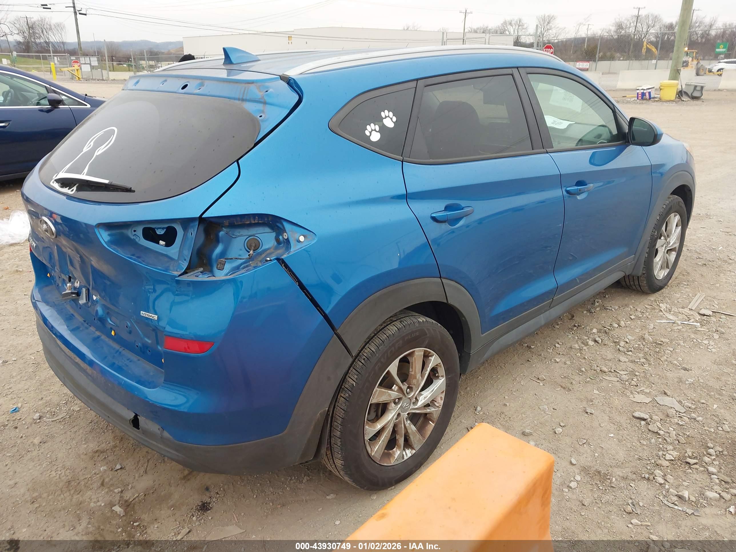 HYUNDAI TUCSON image 4
