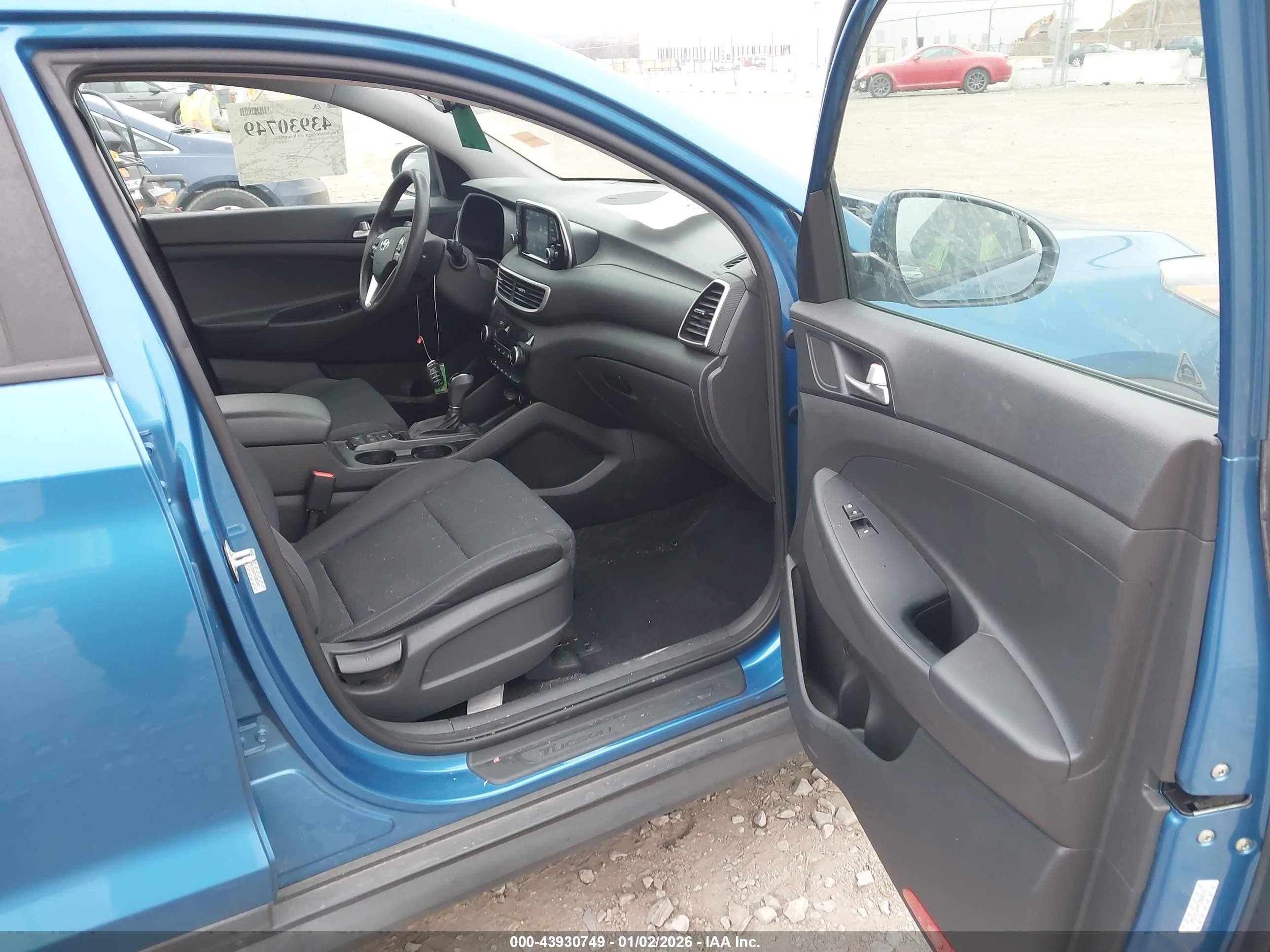 HYUNDAI TUCSON image 5