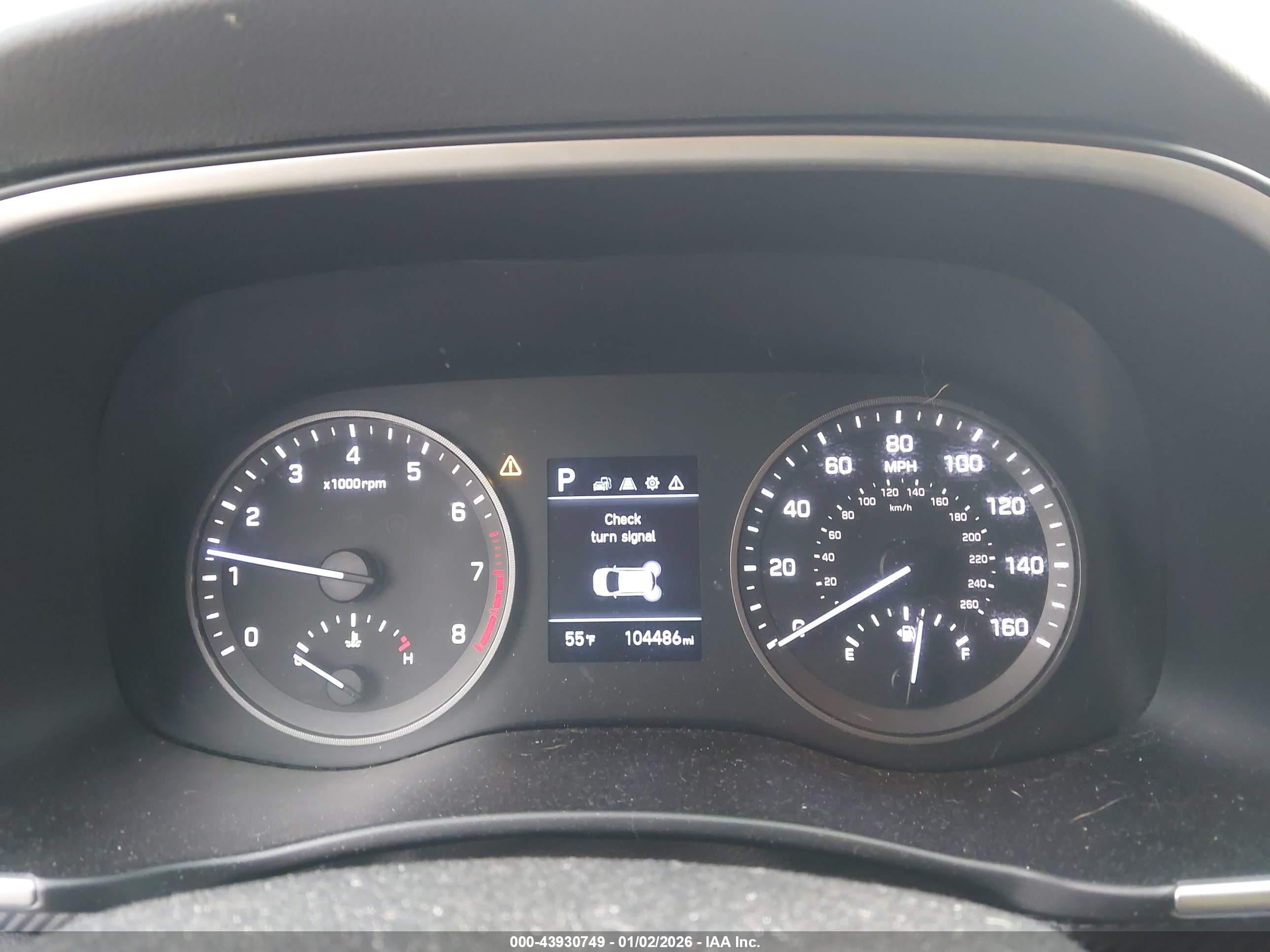 HYUNDAI TUCSON image 7