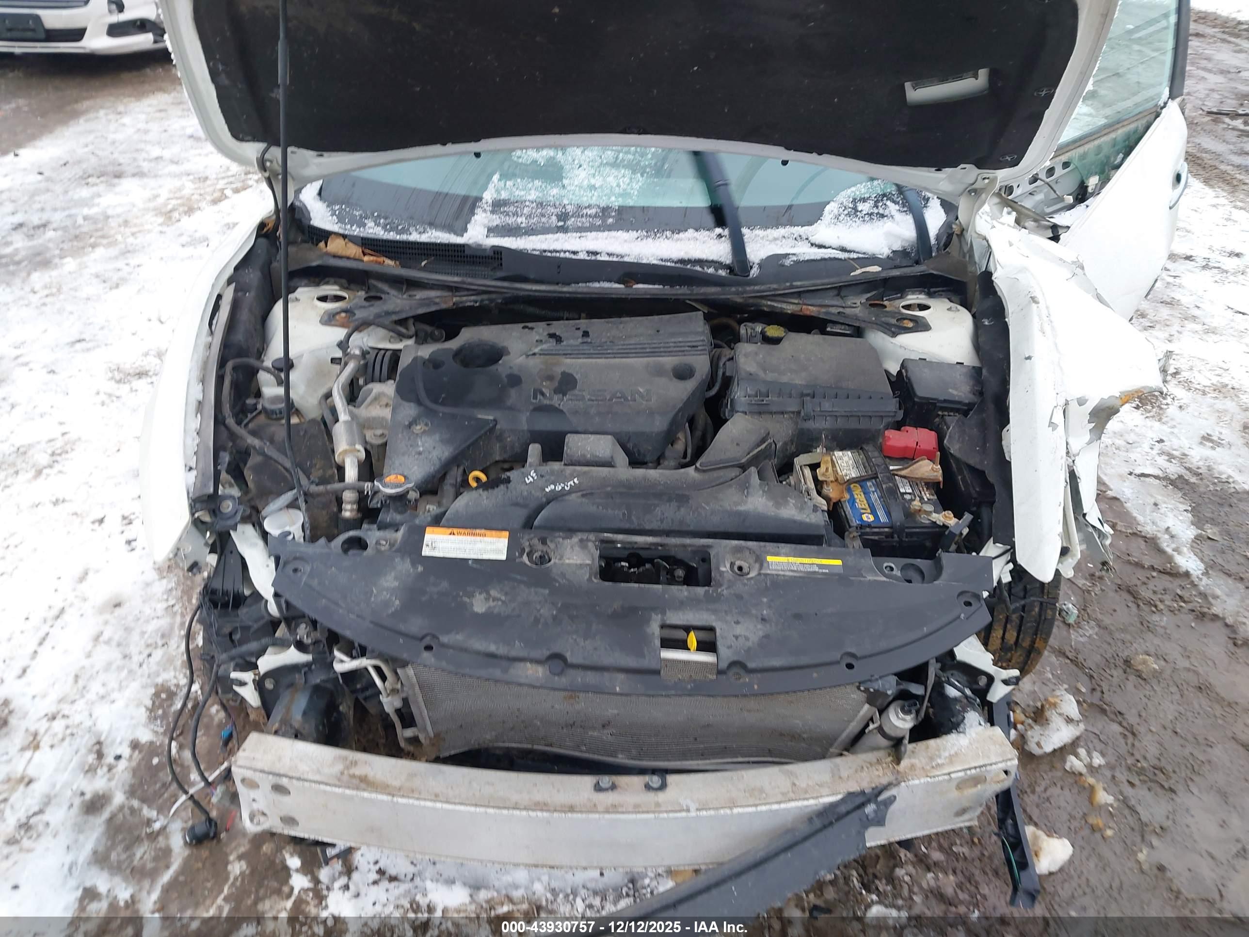 NISSAN ALTIMA image 10