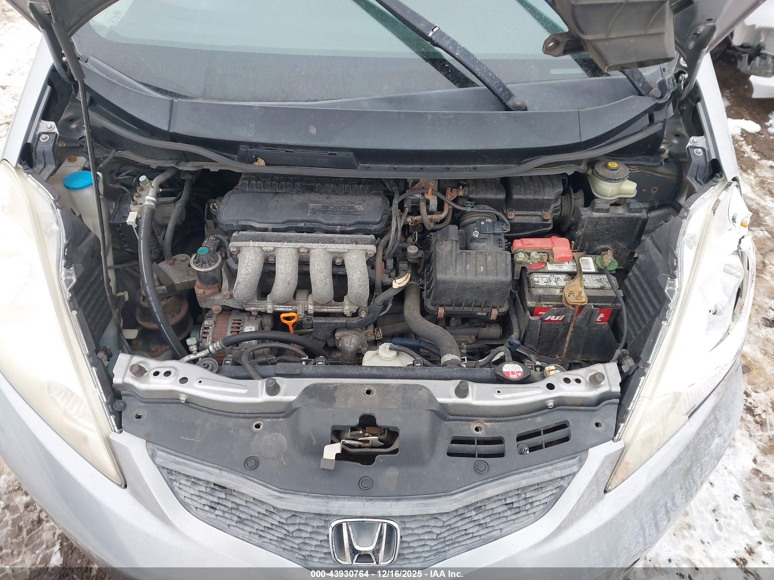 HONDA FIT image 10