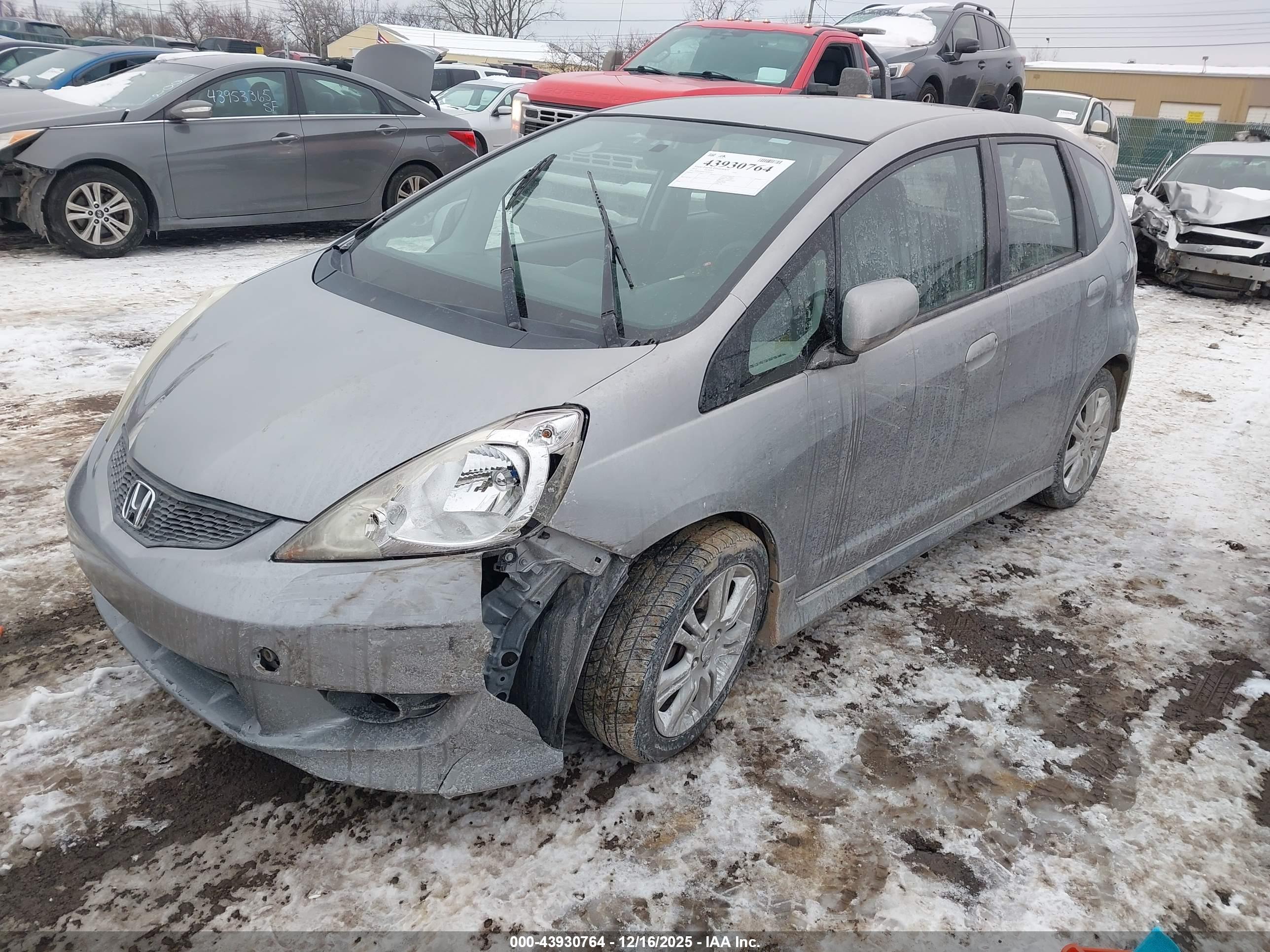 HONDA FIT image 2