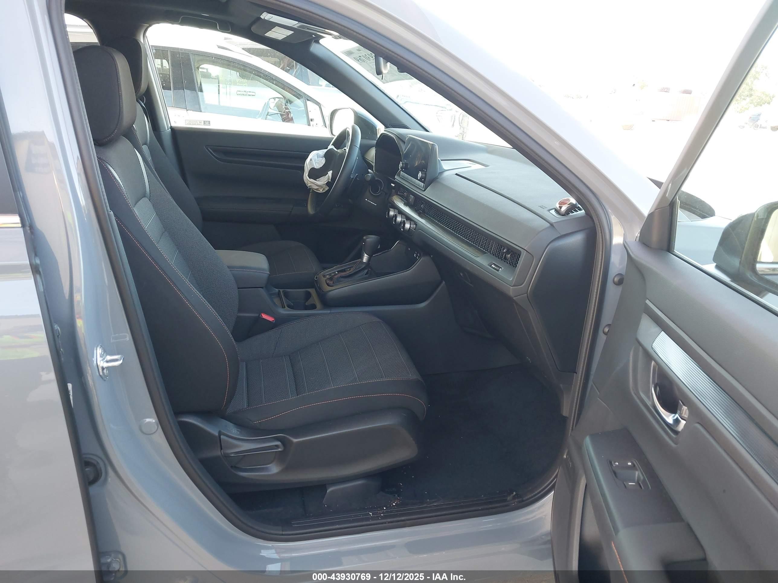 HONDA CR-V image 5