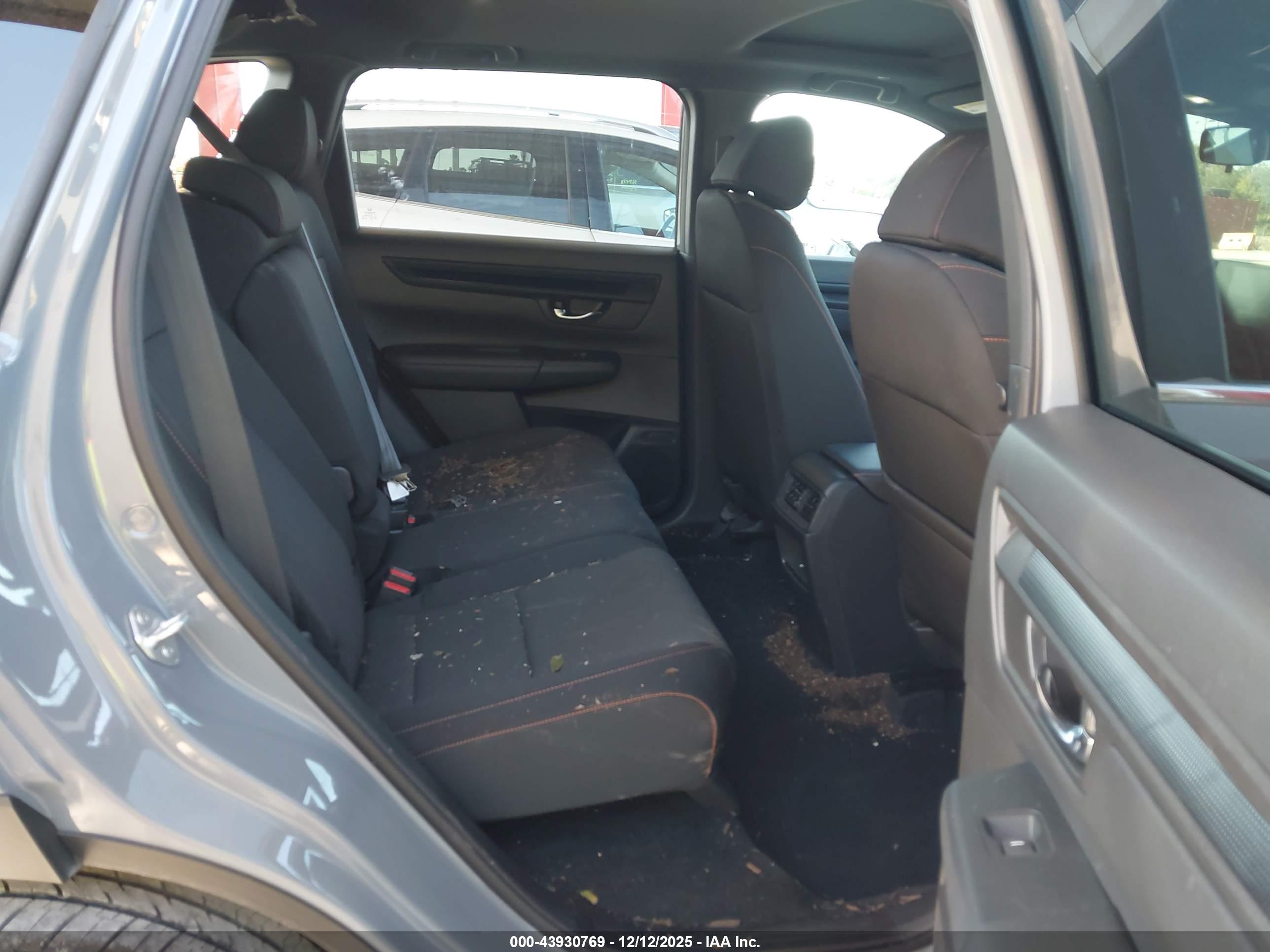 HONDA CR-V image 8