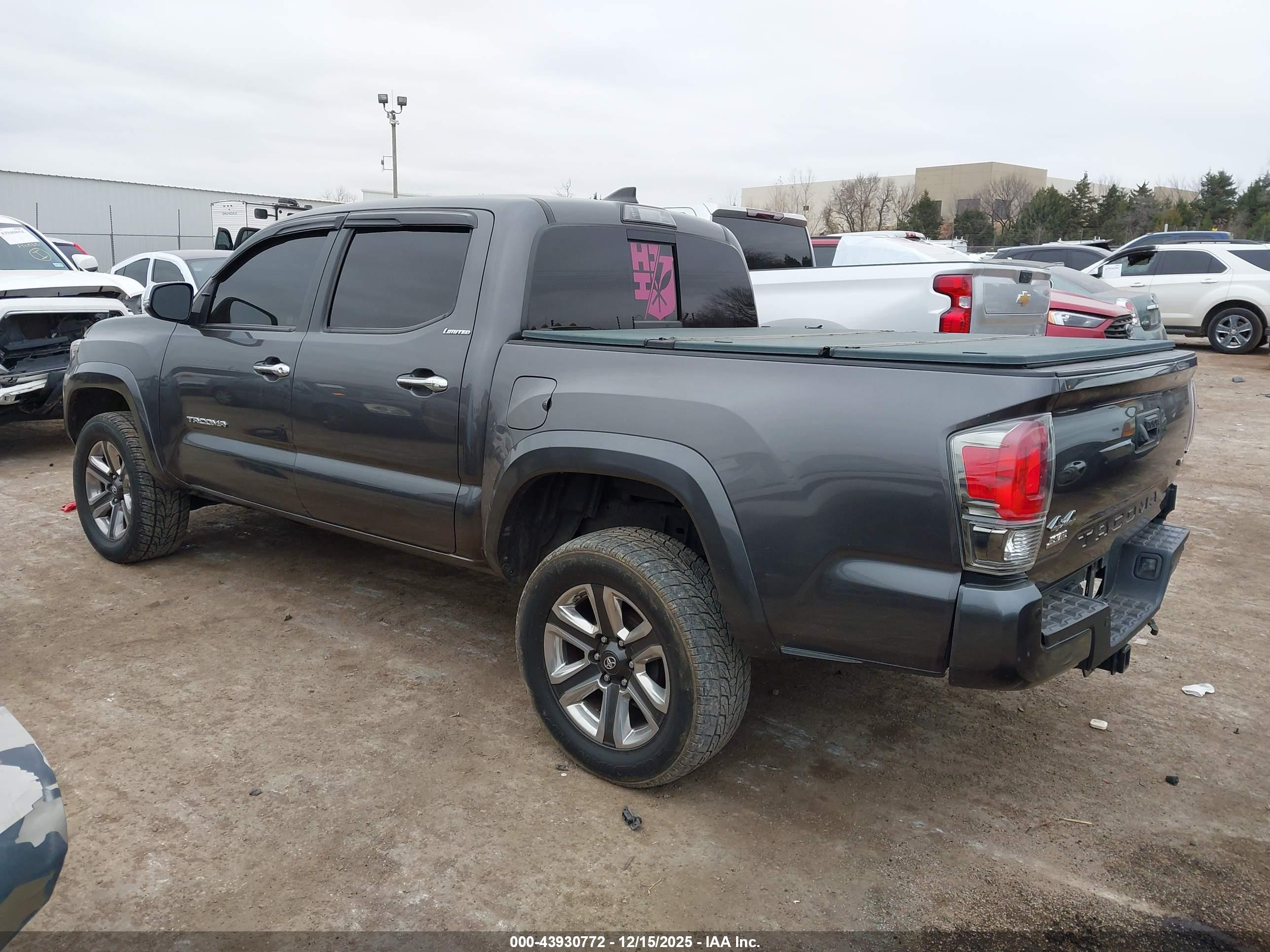 TOYOTA TACOMA image 3