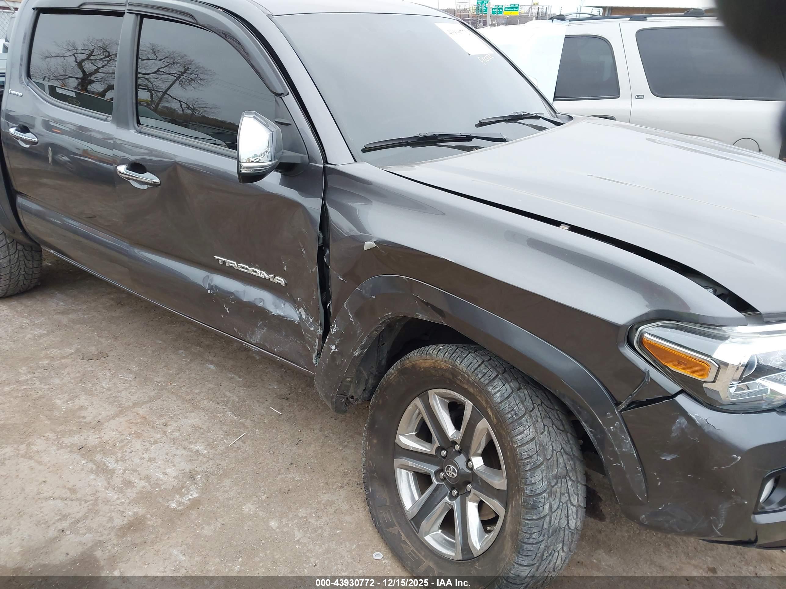 TOYOTA TACOMA image 6
