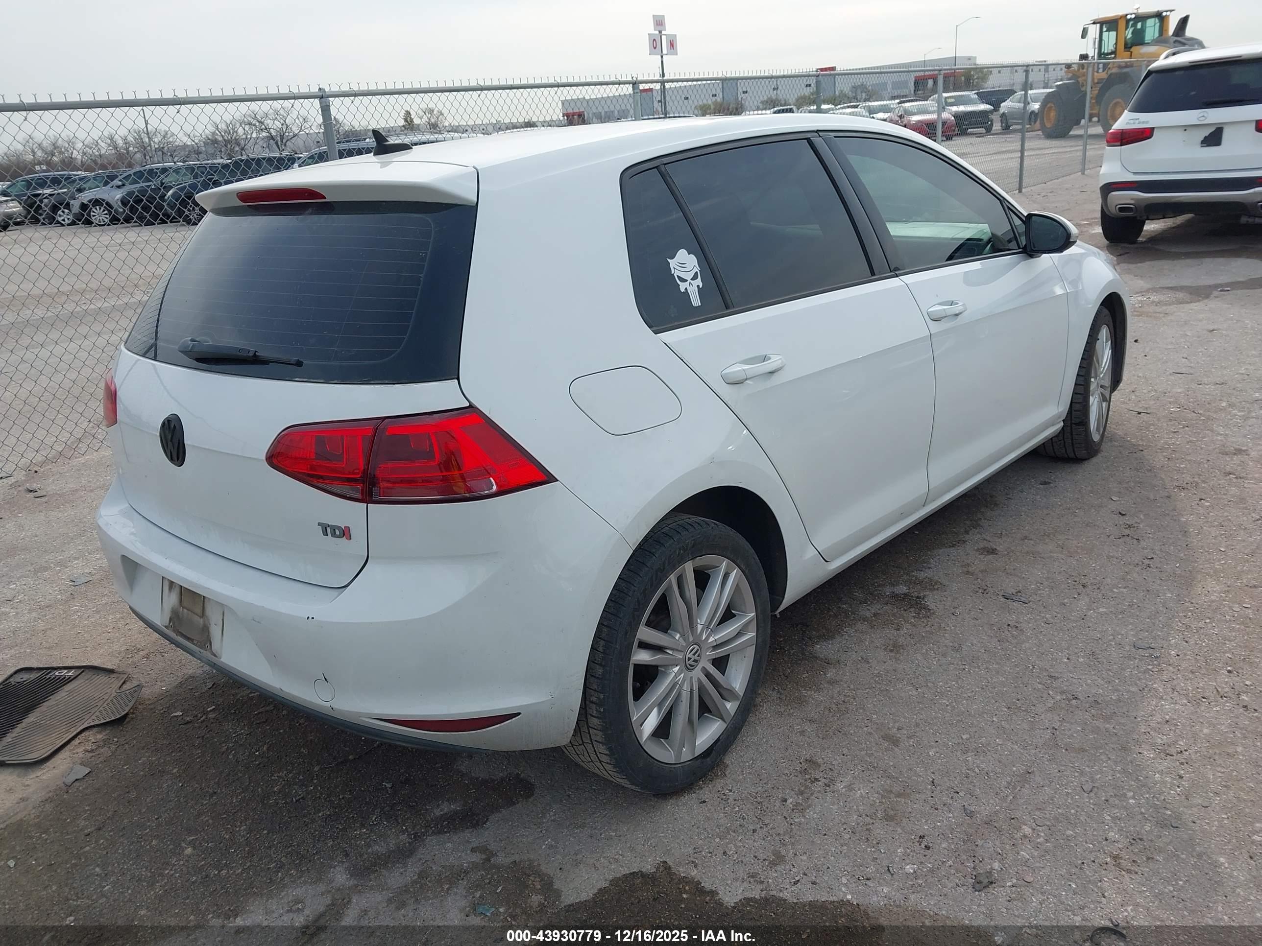VOLKSWAGEN GOLF image 4