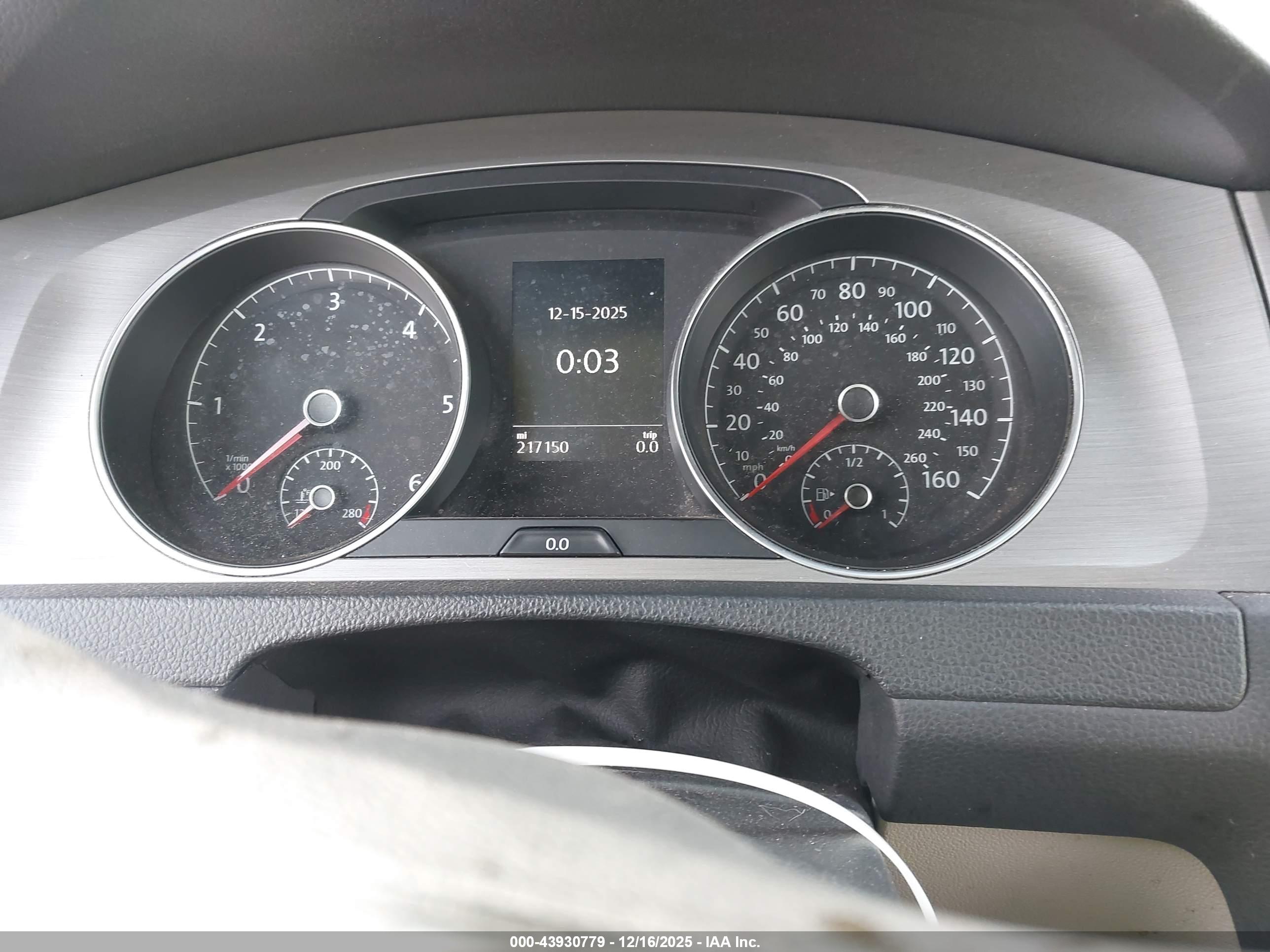 VOLKSWAGEN GOLF image 7