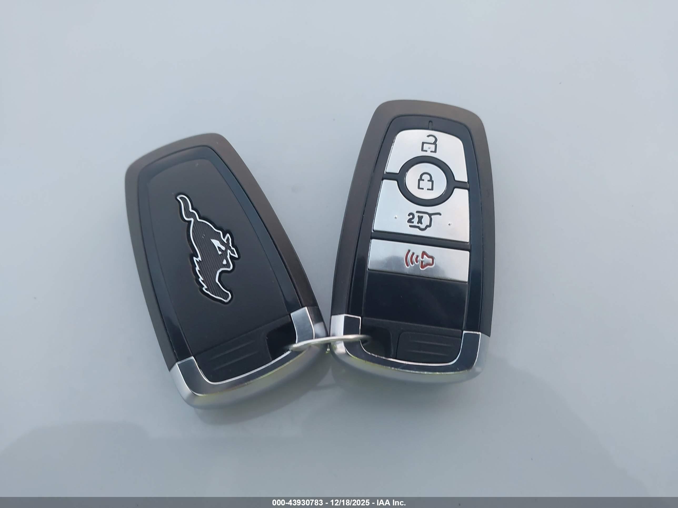 FORD MUSTANG image 11