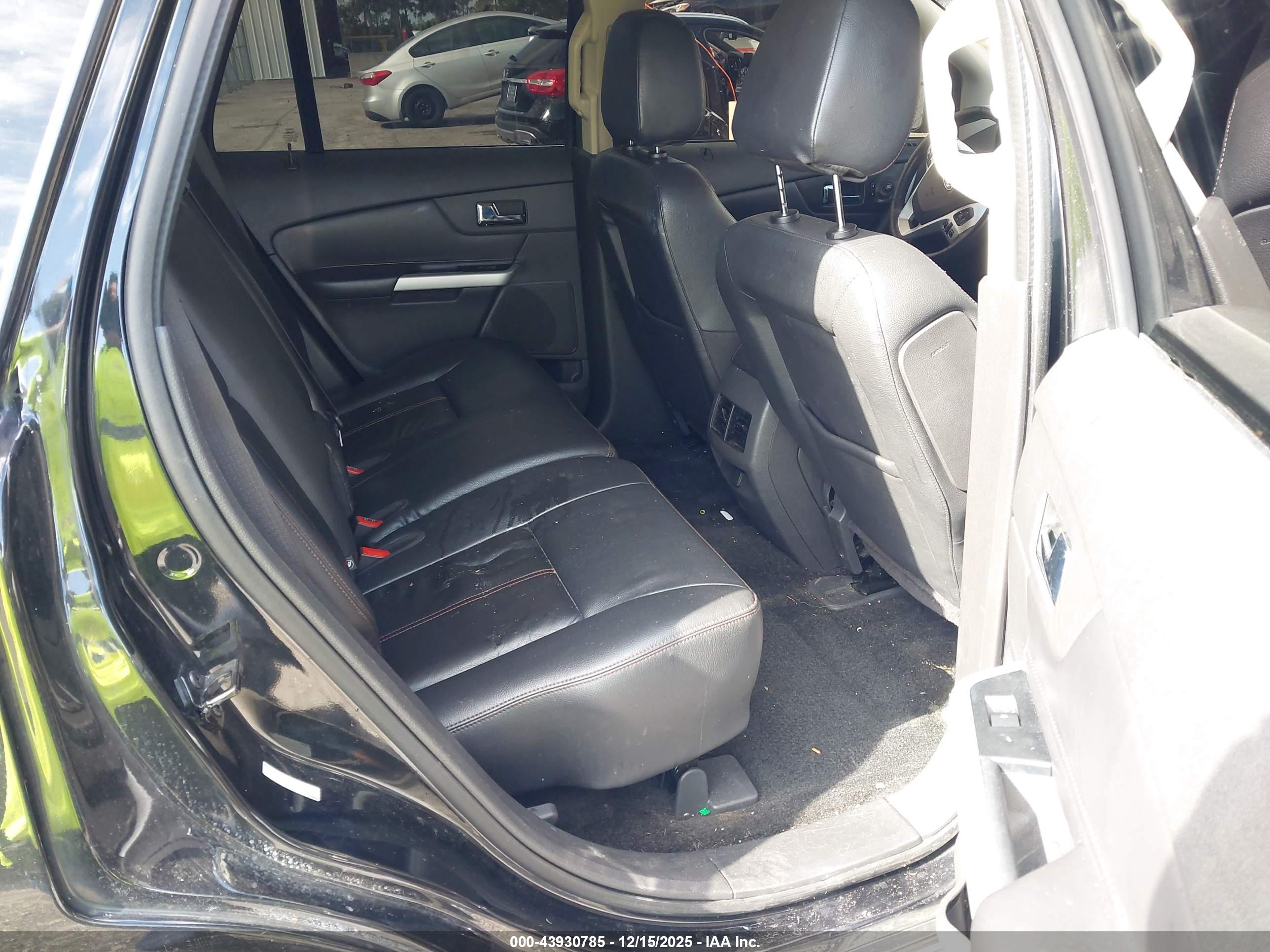FORD EDGE image 8