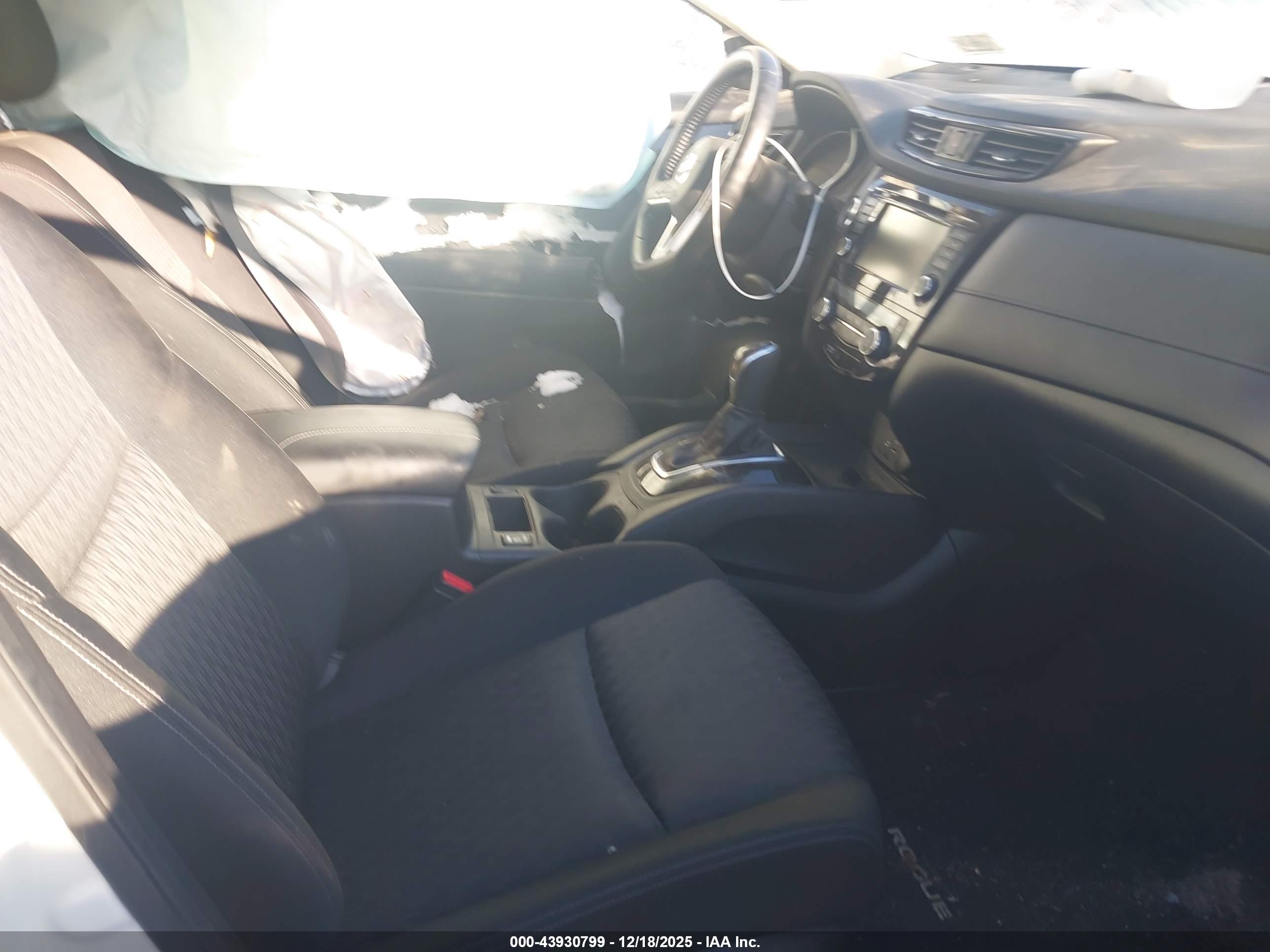 NISSAN ROGUE image 5