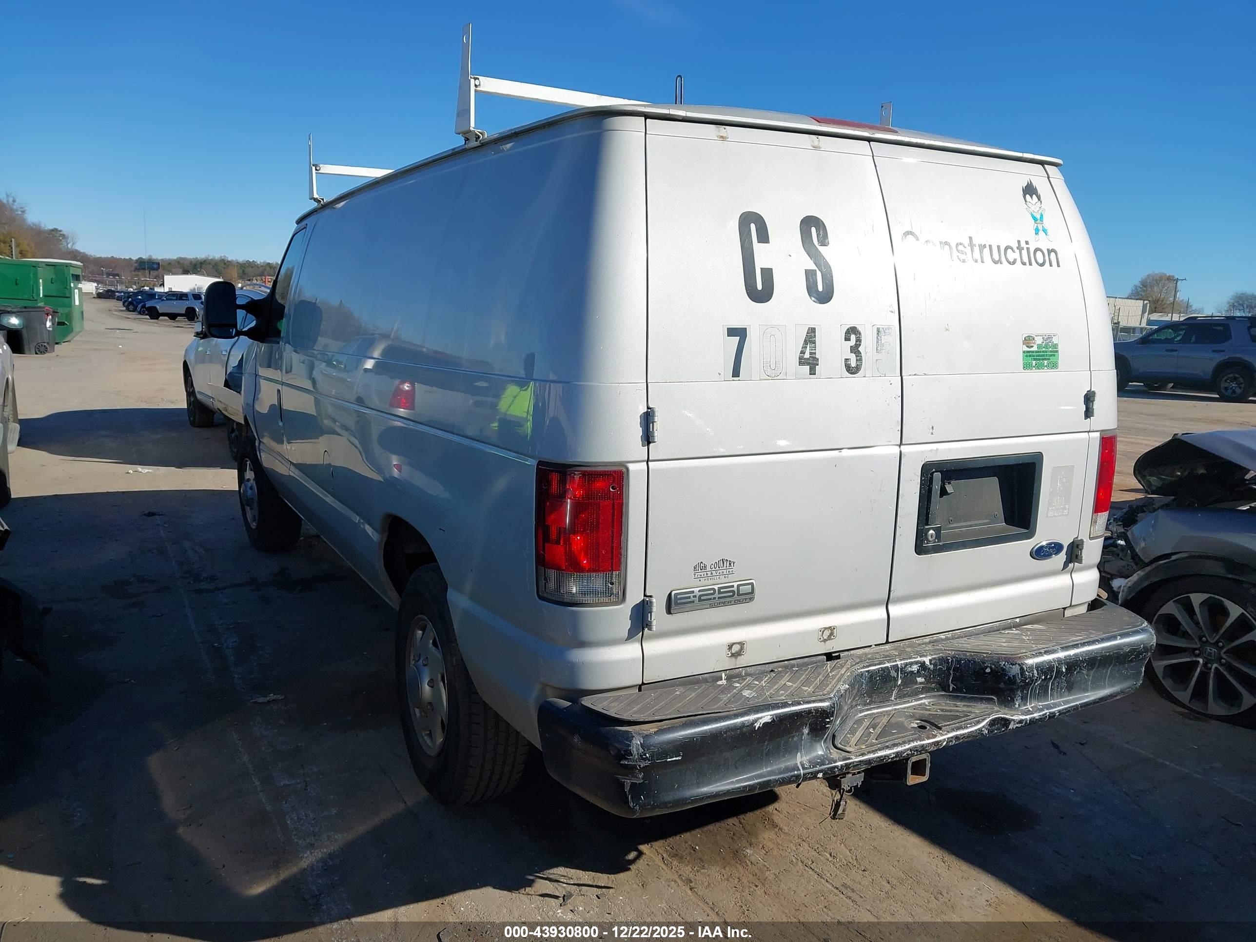 FORD E-250 image 3