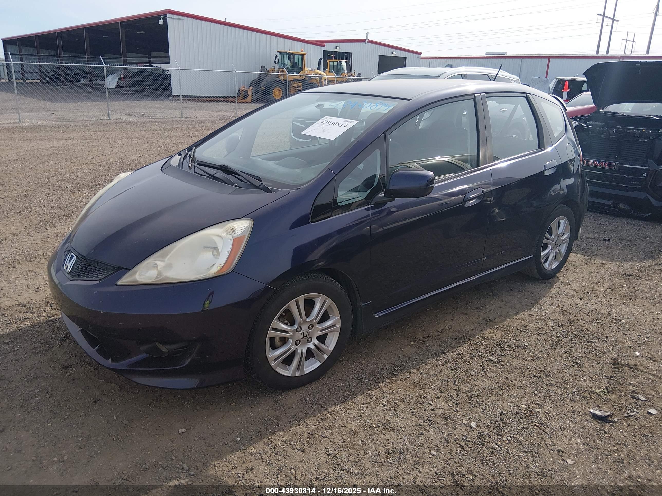 HONDA FIT image 2