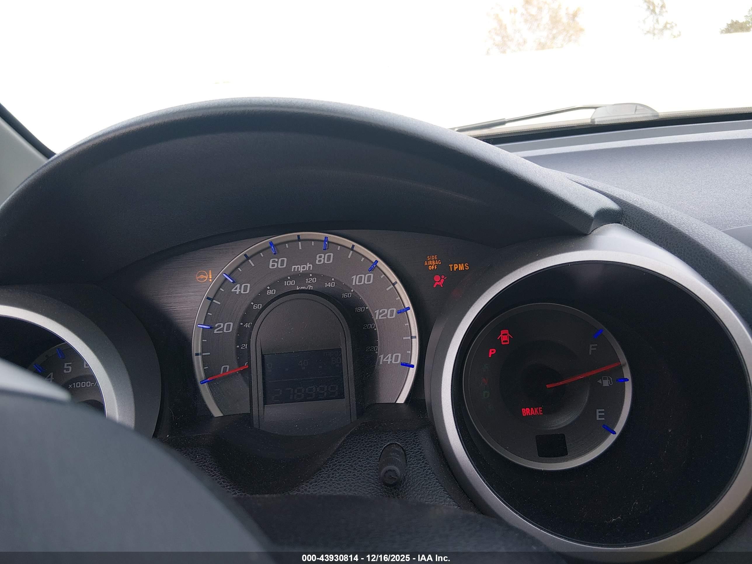 HONDA FIT image 7