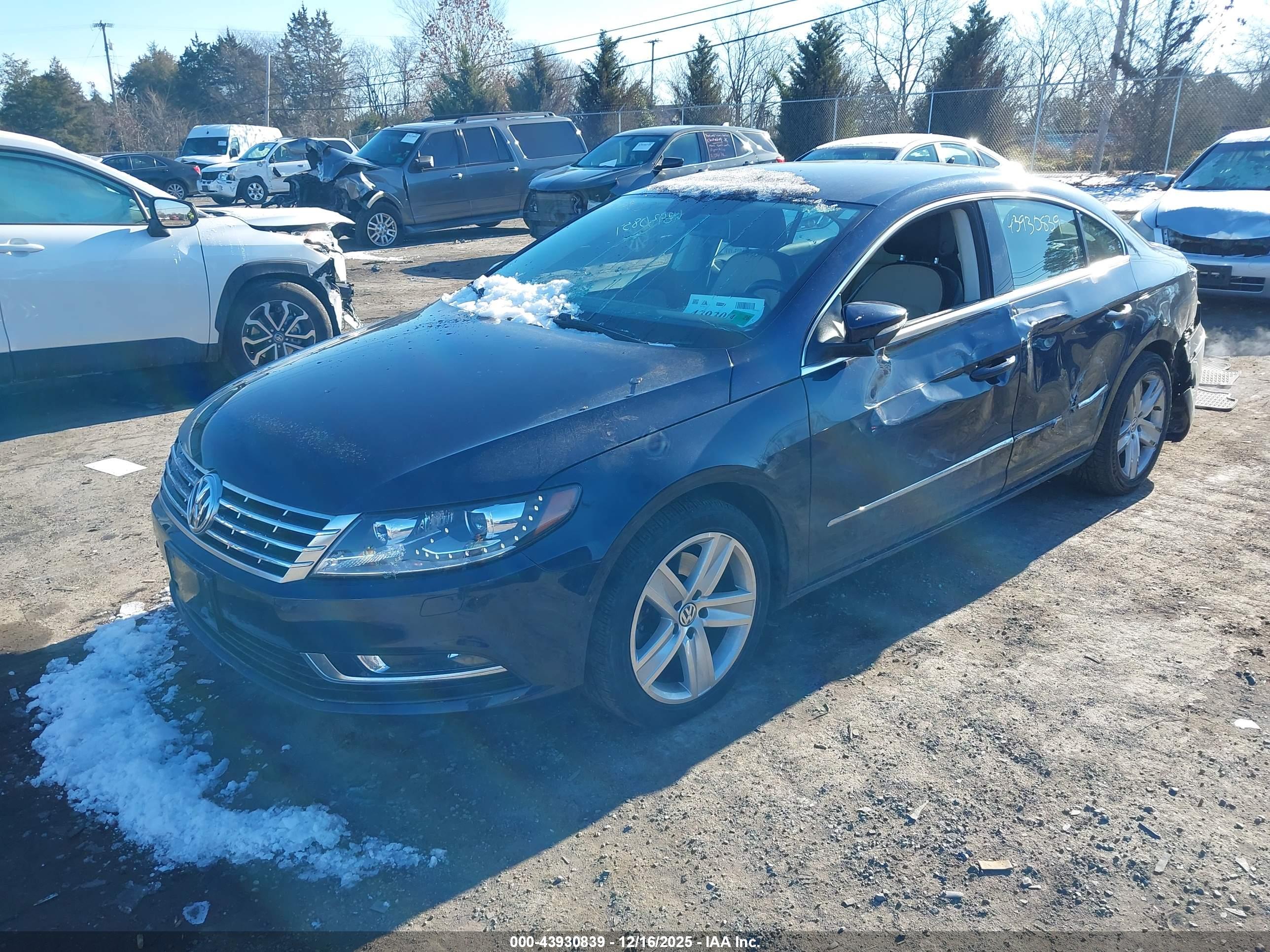 VOLKSWAGEN CC image 2