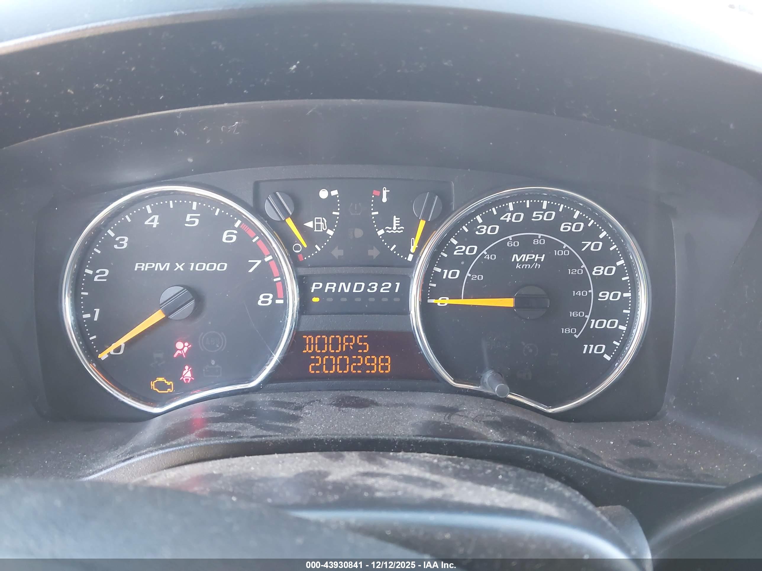 CHEVROLET COLORADO image 7