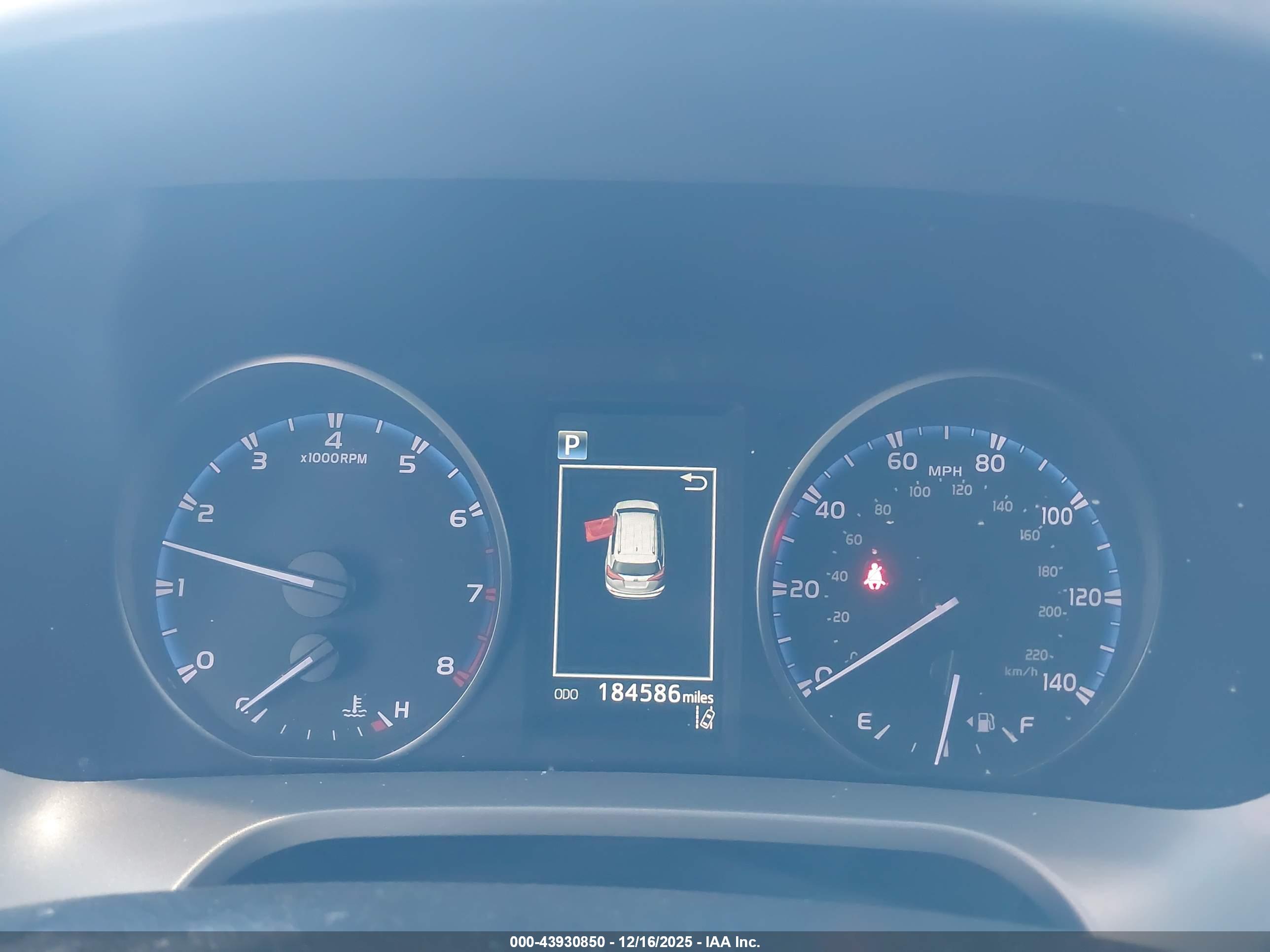 TOYOTA RAV4 image 7