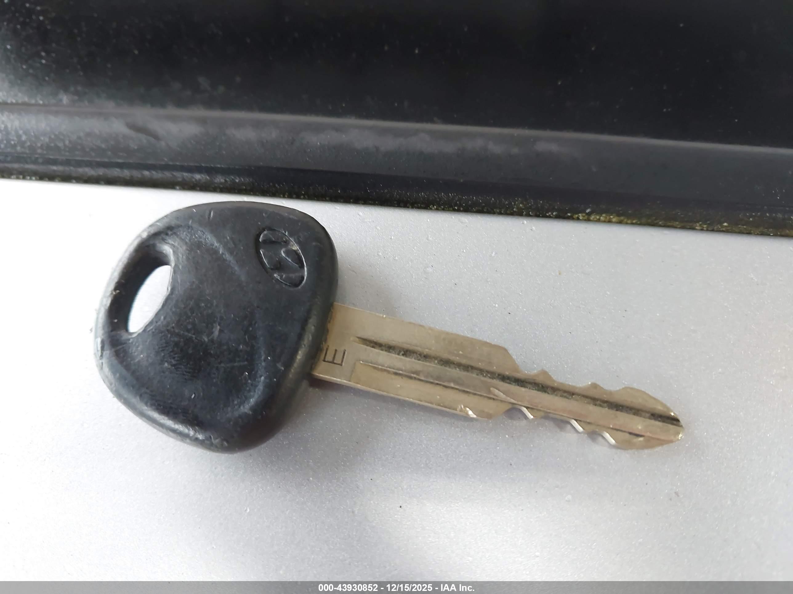 HYUNDAI SONATA image 11