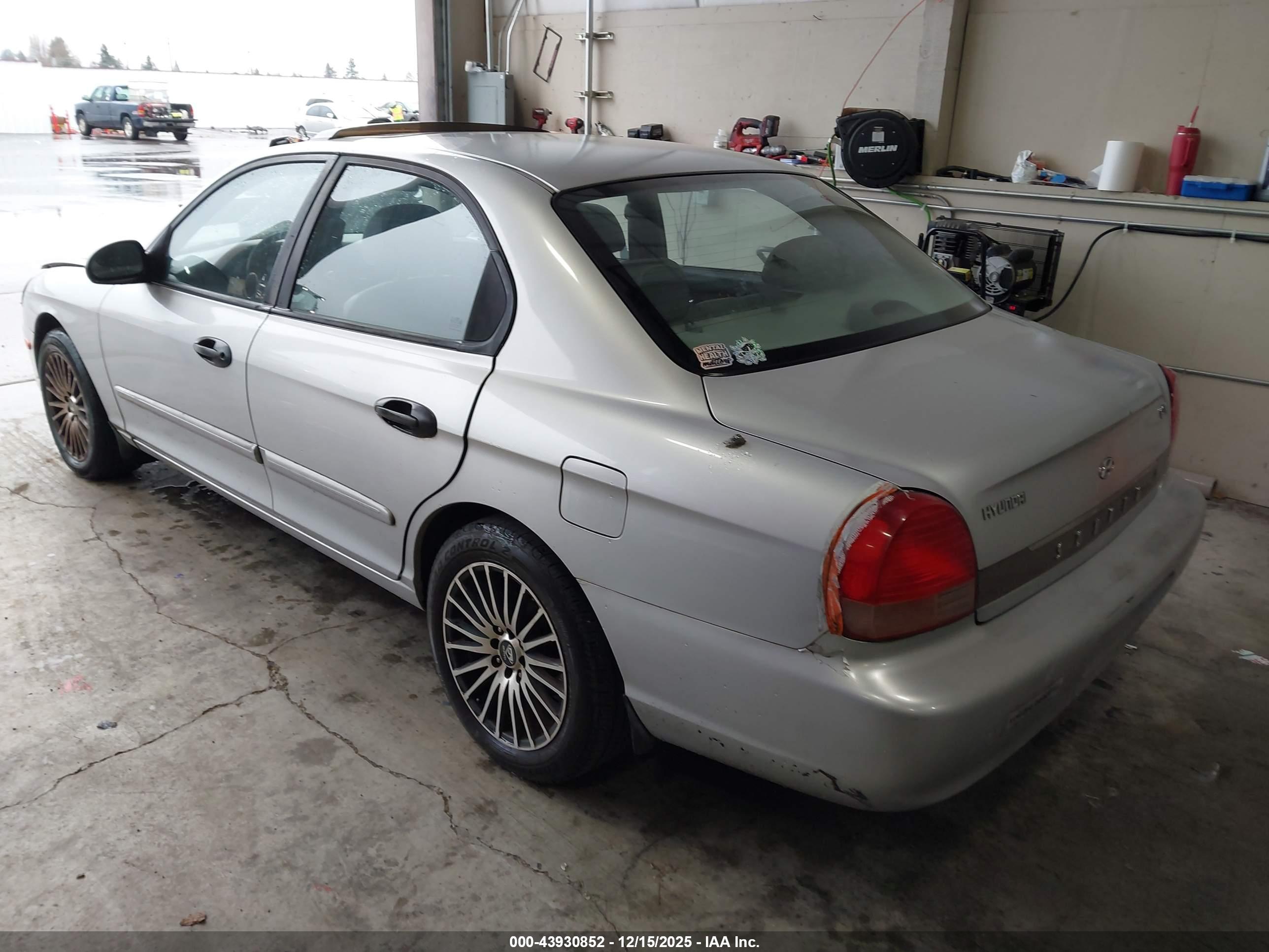 HYUNDAI SONATA image 3