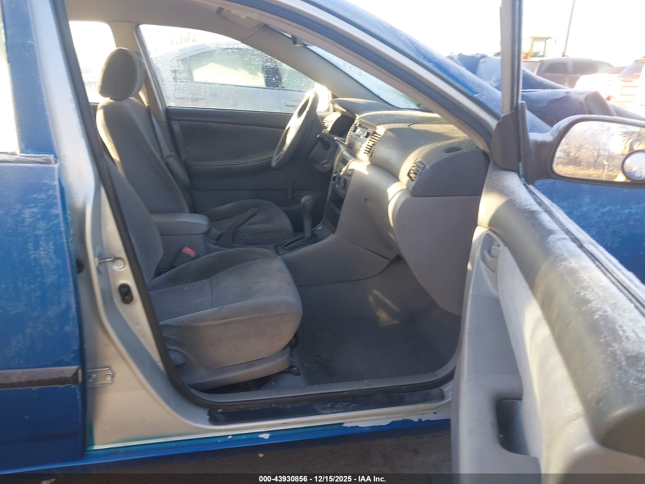 TOYOTA COROLLA image 5