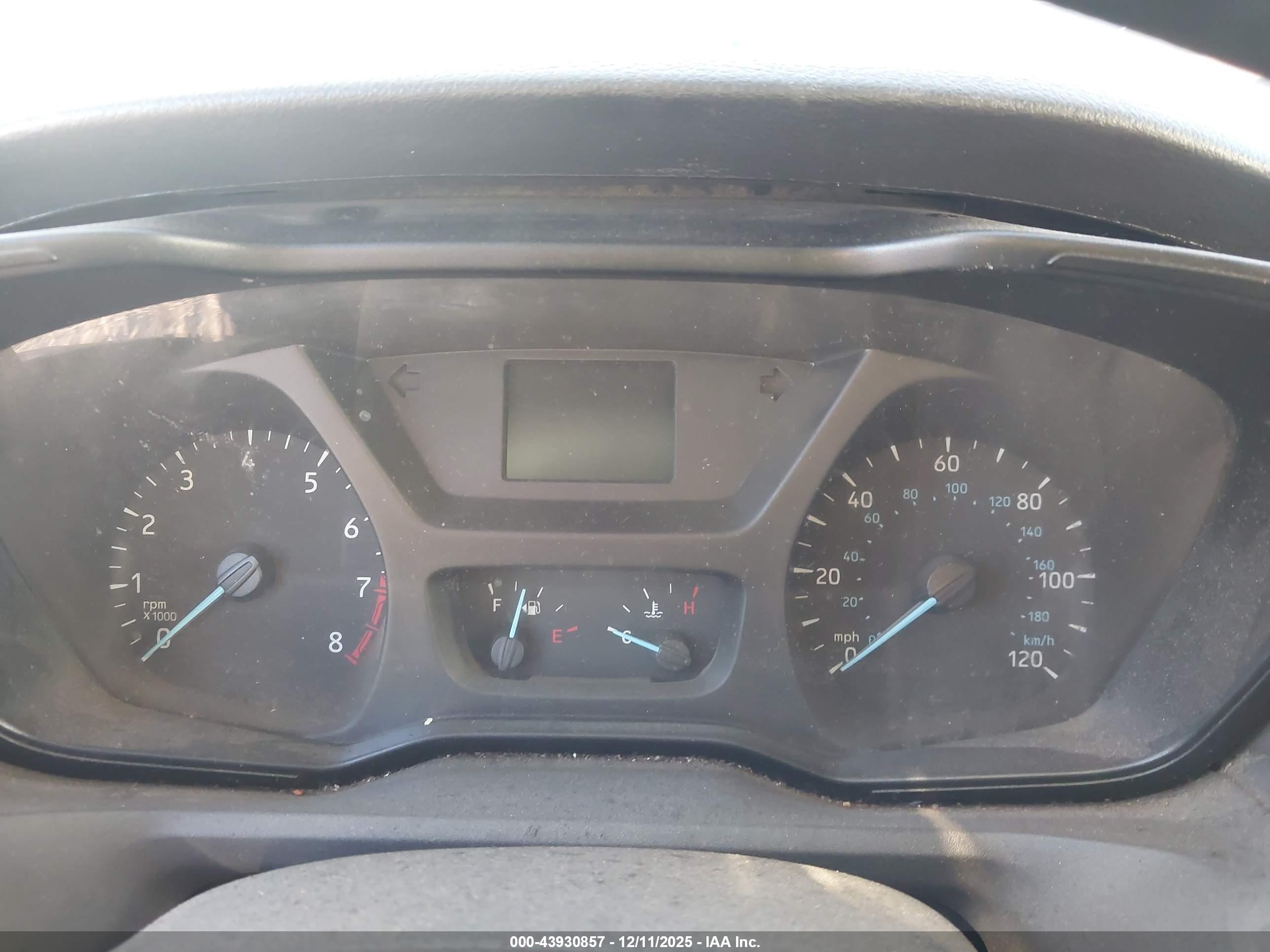 FORD TRANSIT-250 image 7