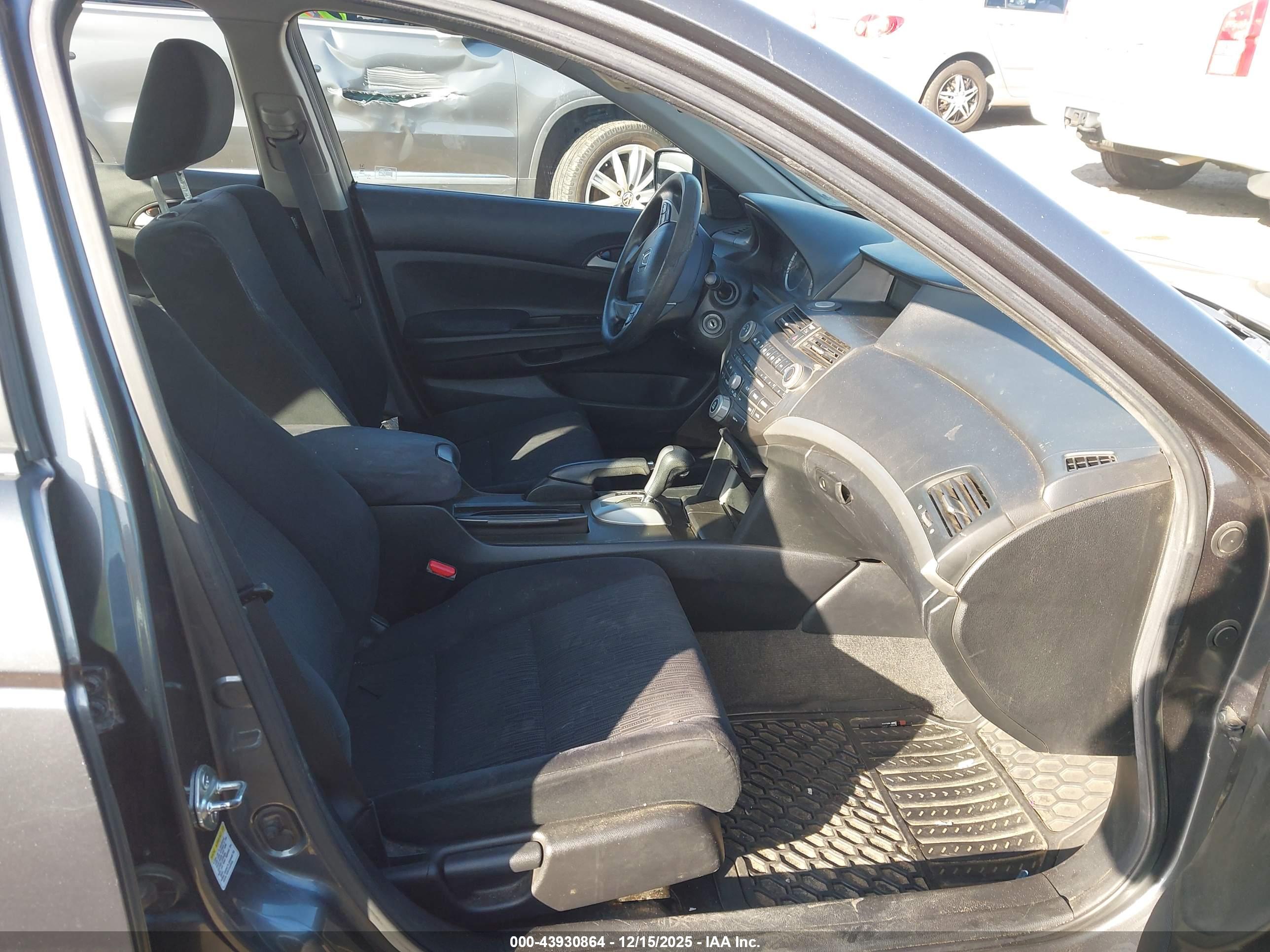 HONDA ACCORD image 5