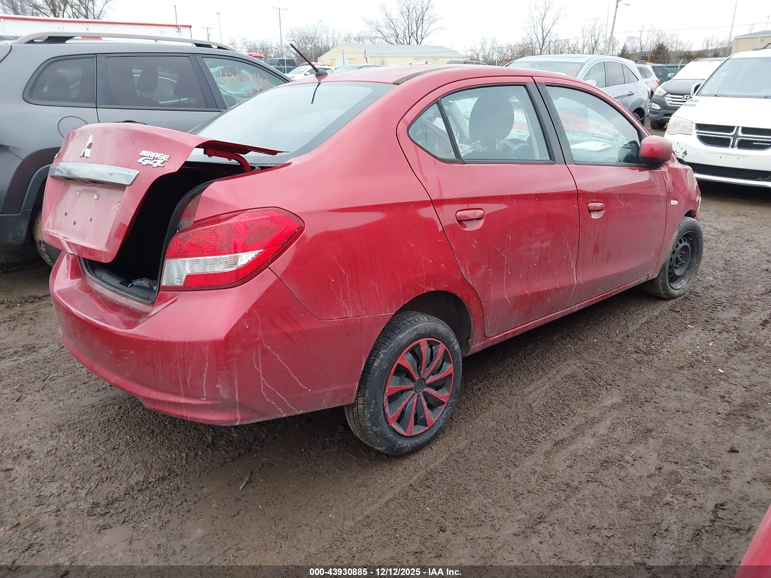 MITSUBISHI MIRAGE image 4