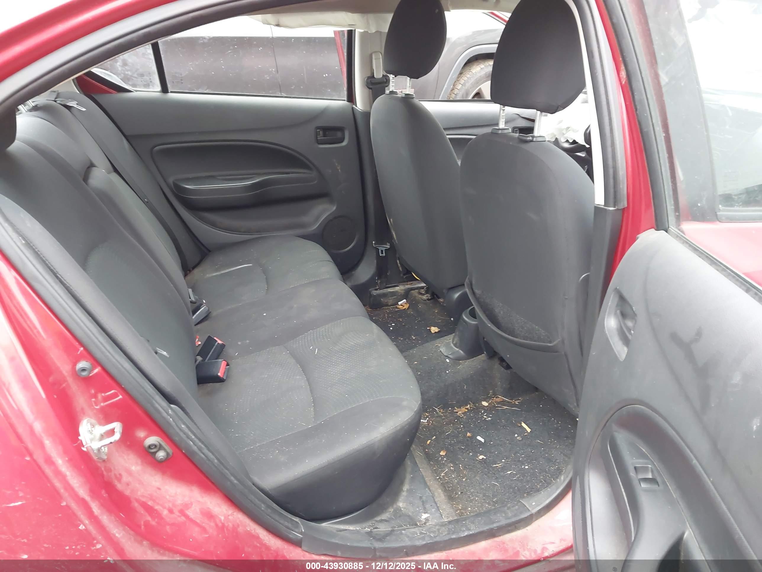 MITSUBISHI MIRAGE image 8