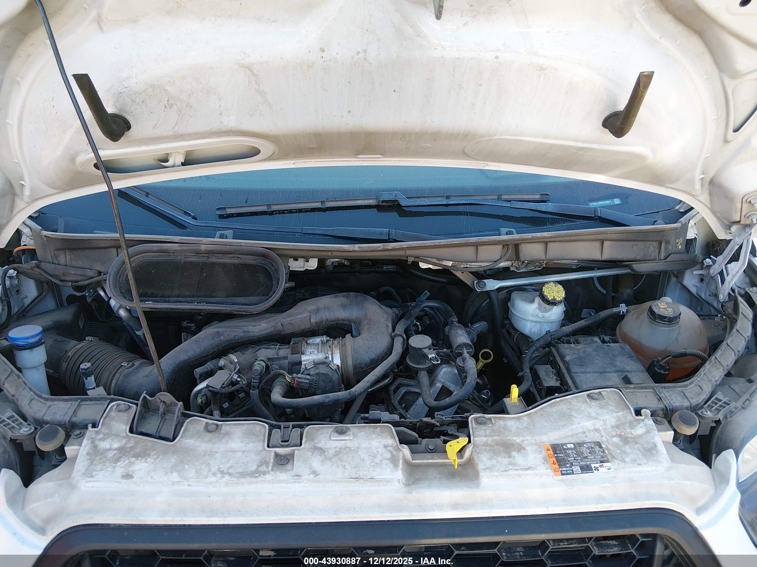 FORD TRANSIT-250 image 10