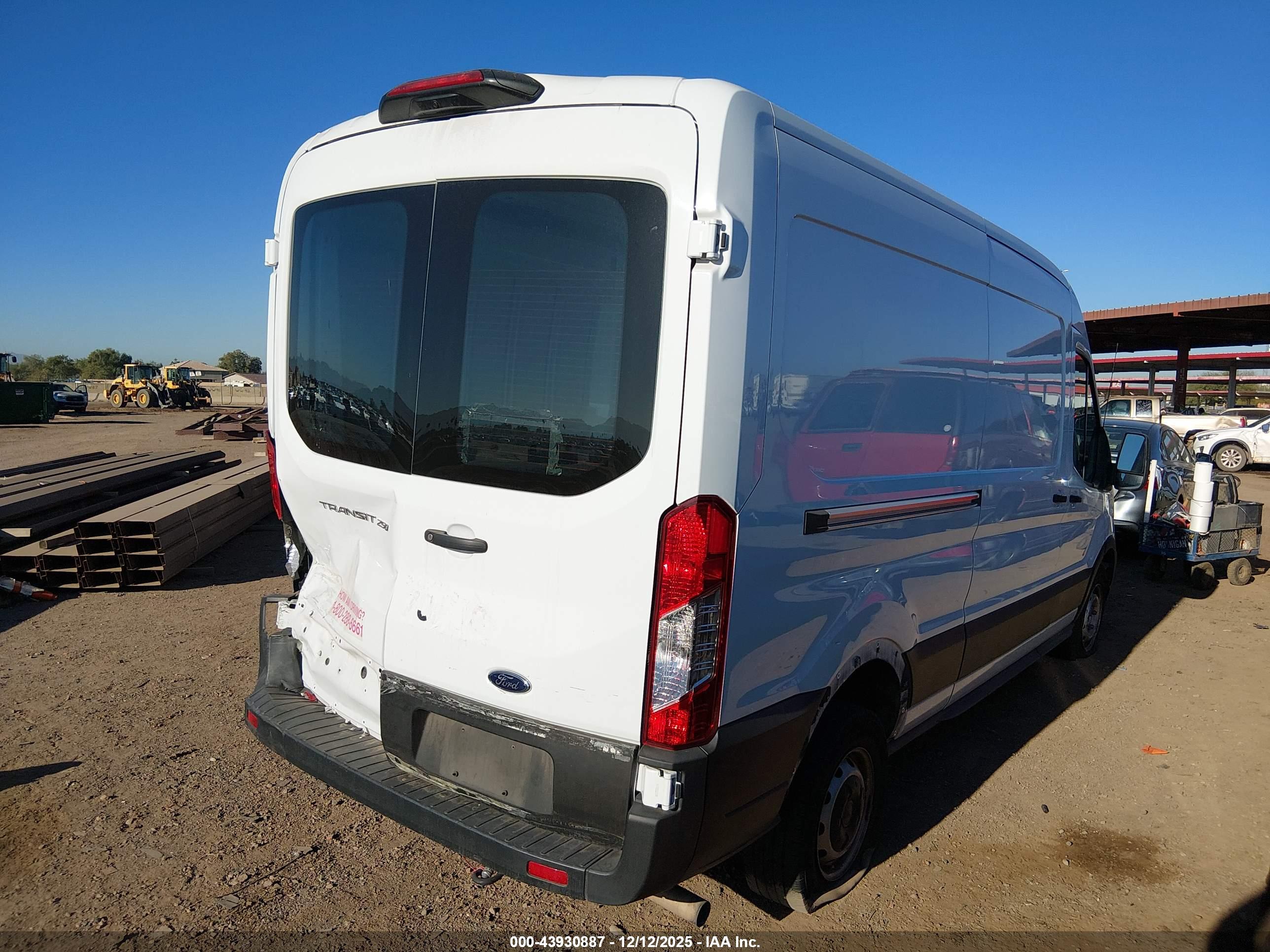 FORD TRANSIT-250 image 4