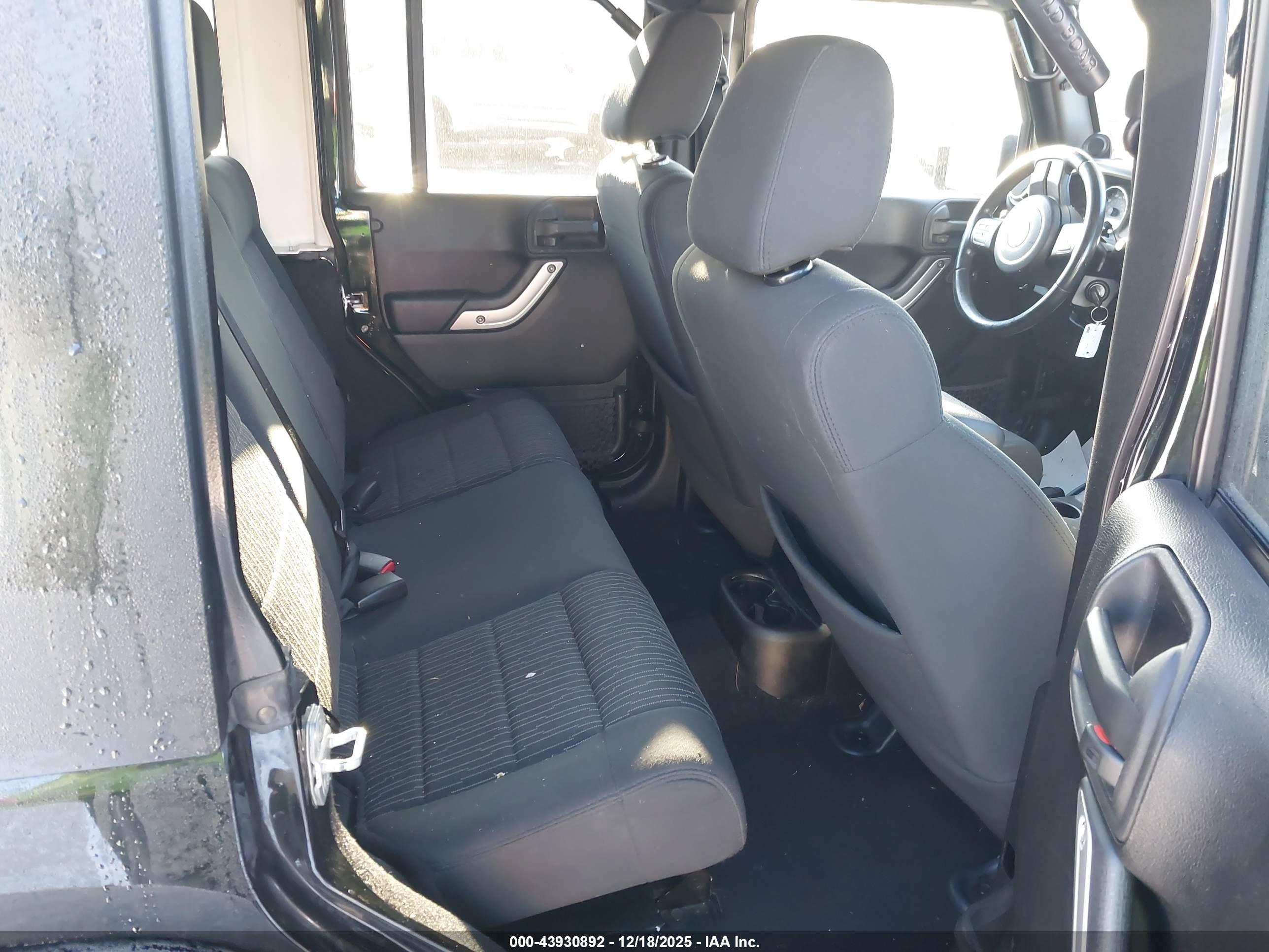JEEP WRANGLER image 8