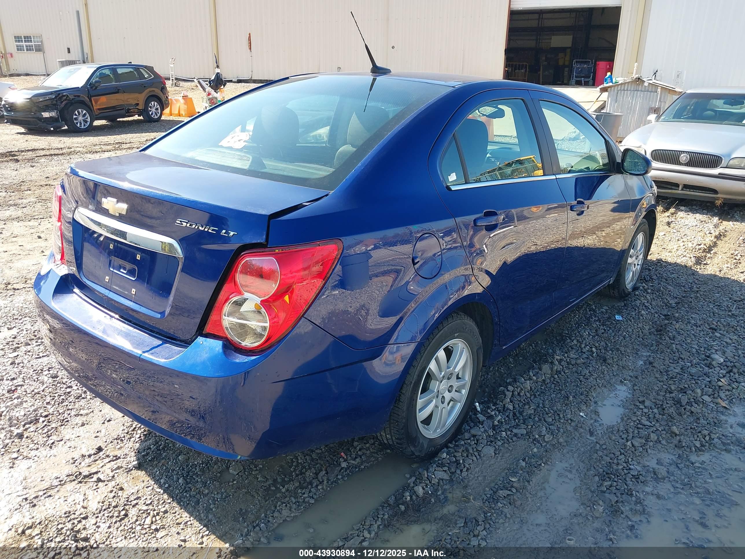 CHEVROLET SONIC image 4