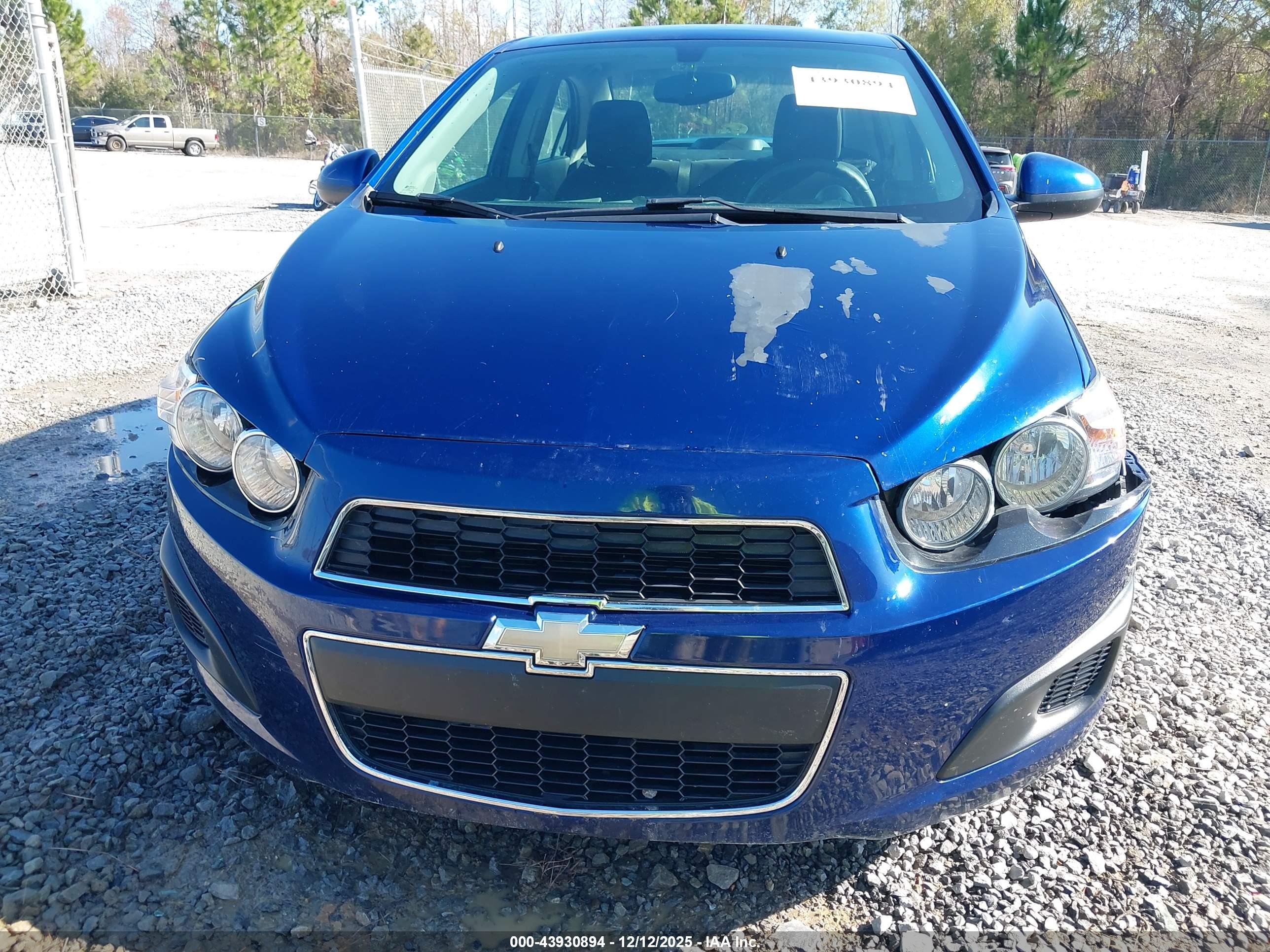 CHEVROLET SONIC image 6