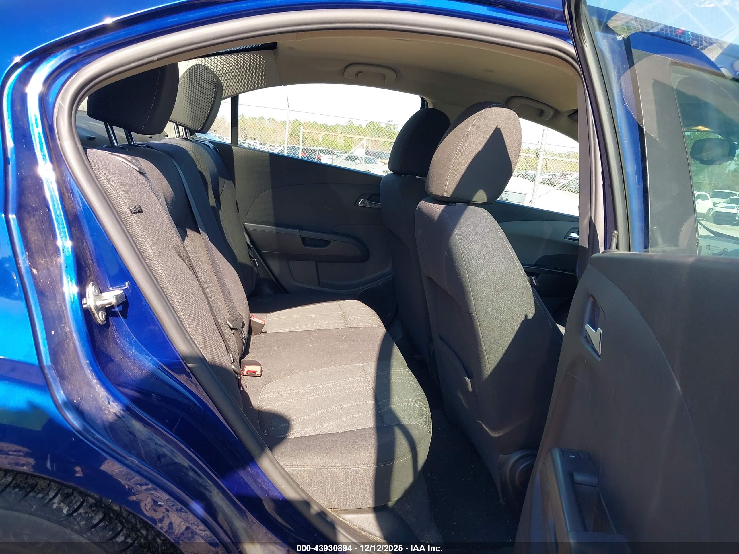 CHEVROLET SONIC image 8