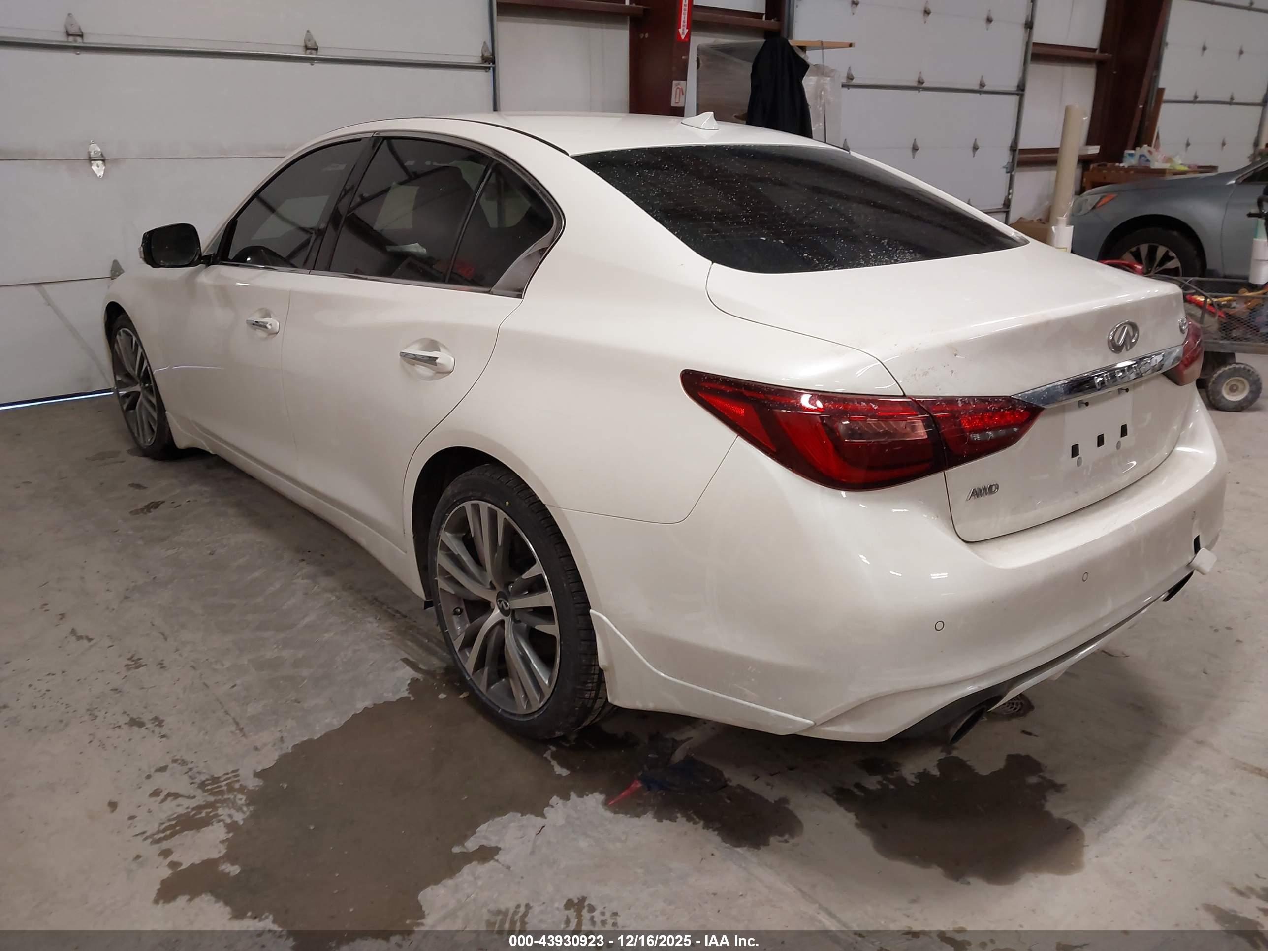 INFINITI Q50 image 3