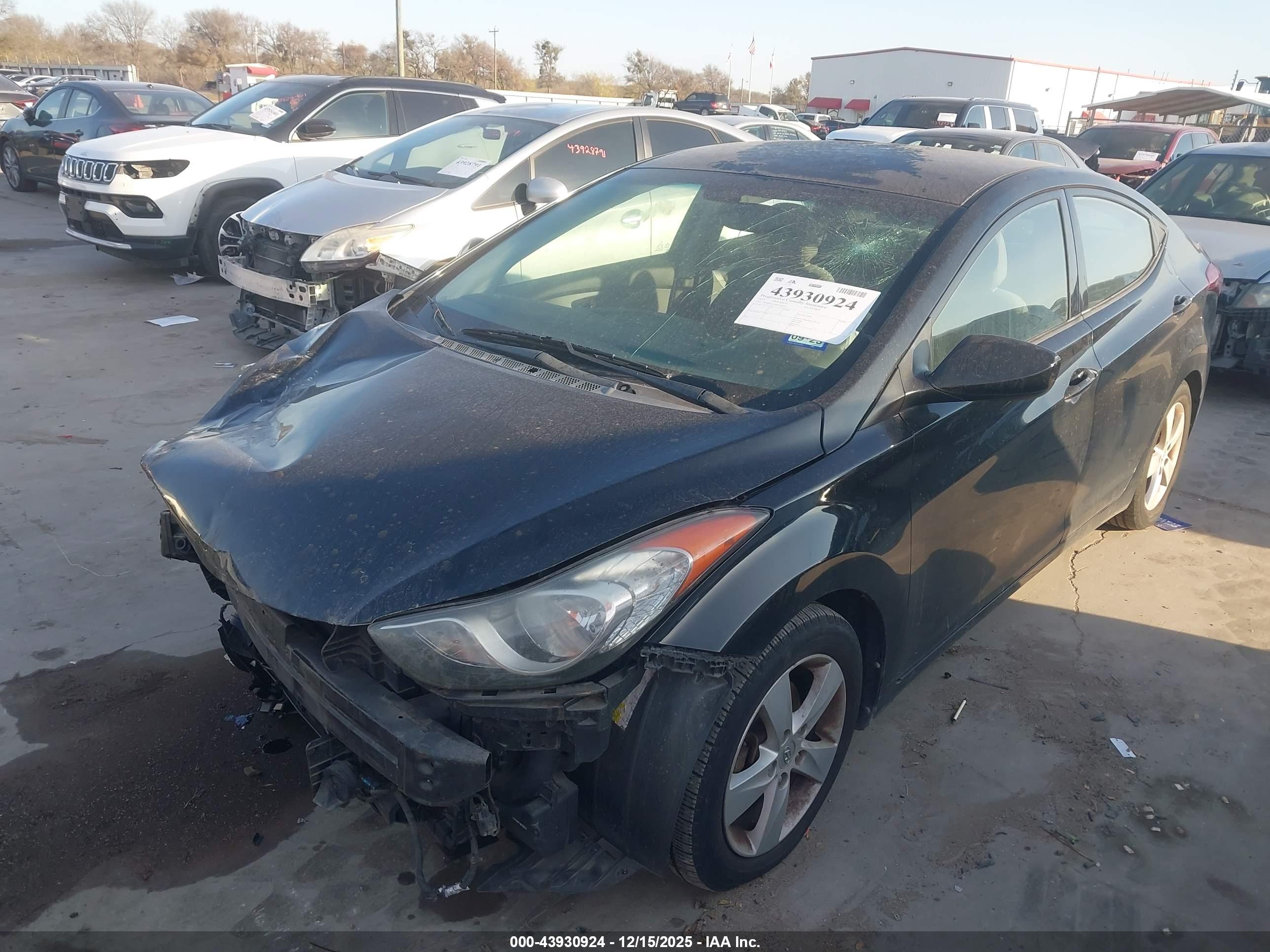 HYUNDAI ELANTRA image 2