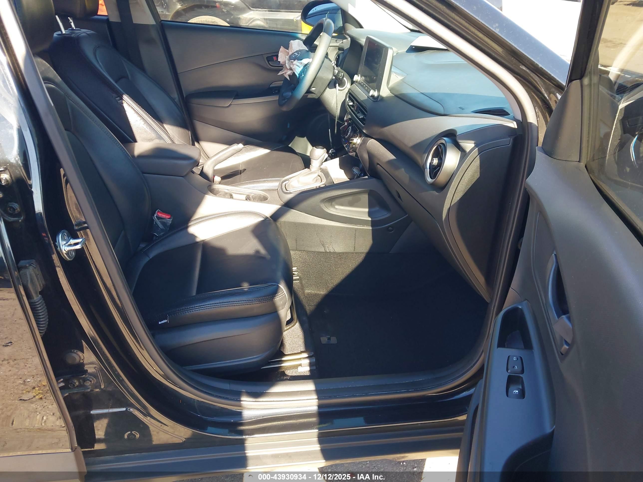 HYUNDAI KONA image 5