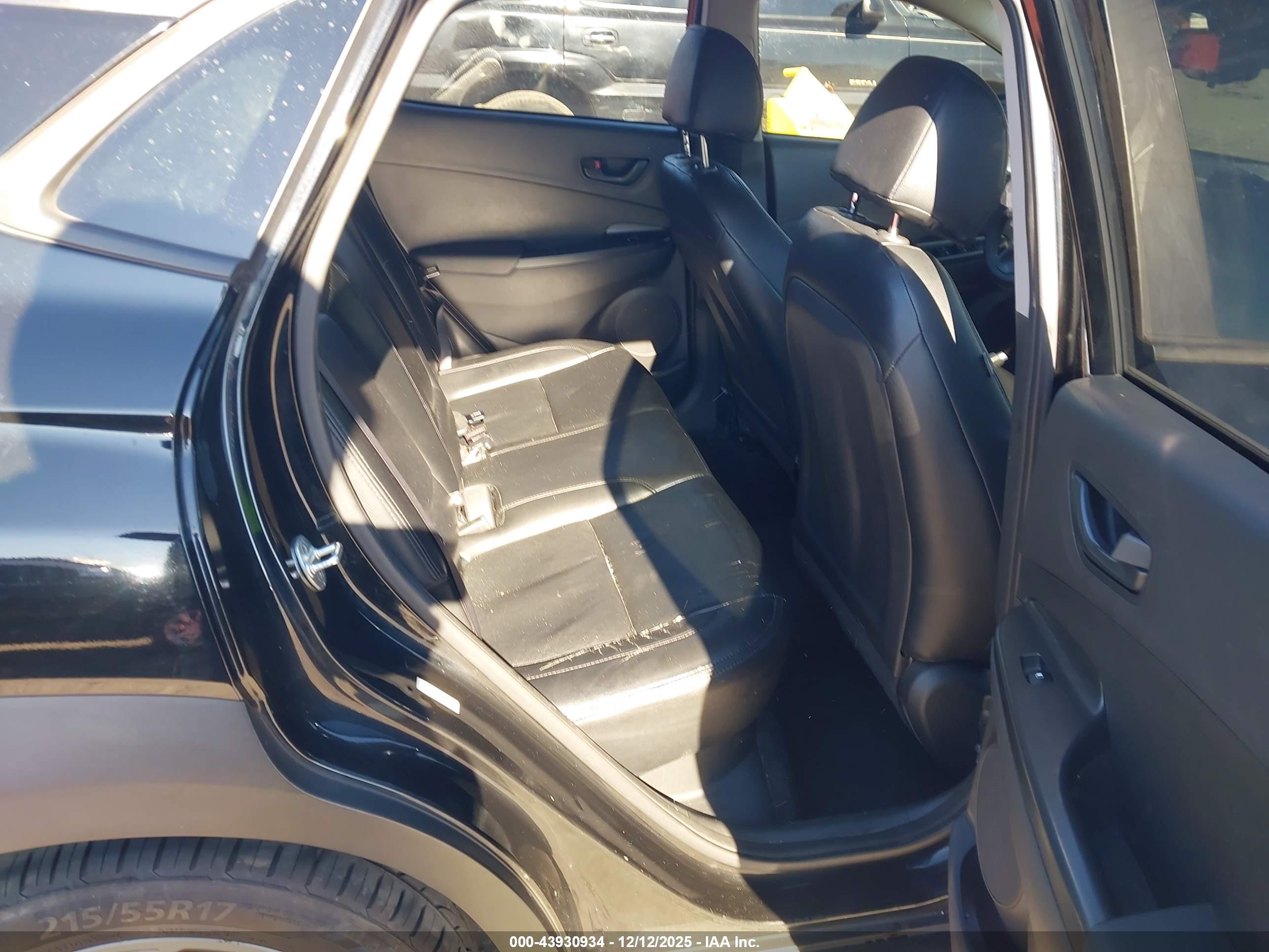 HYUNDAI KONA image 8
